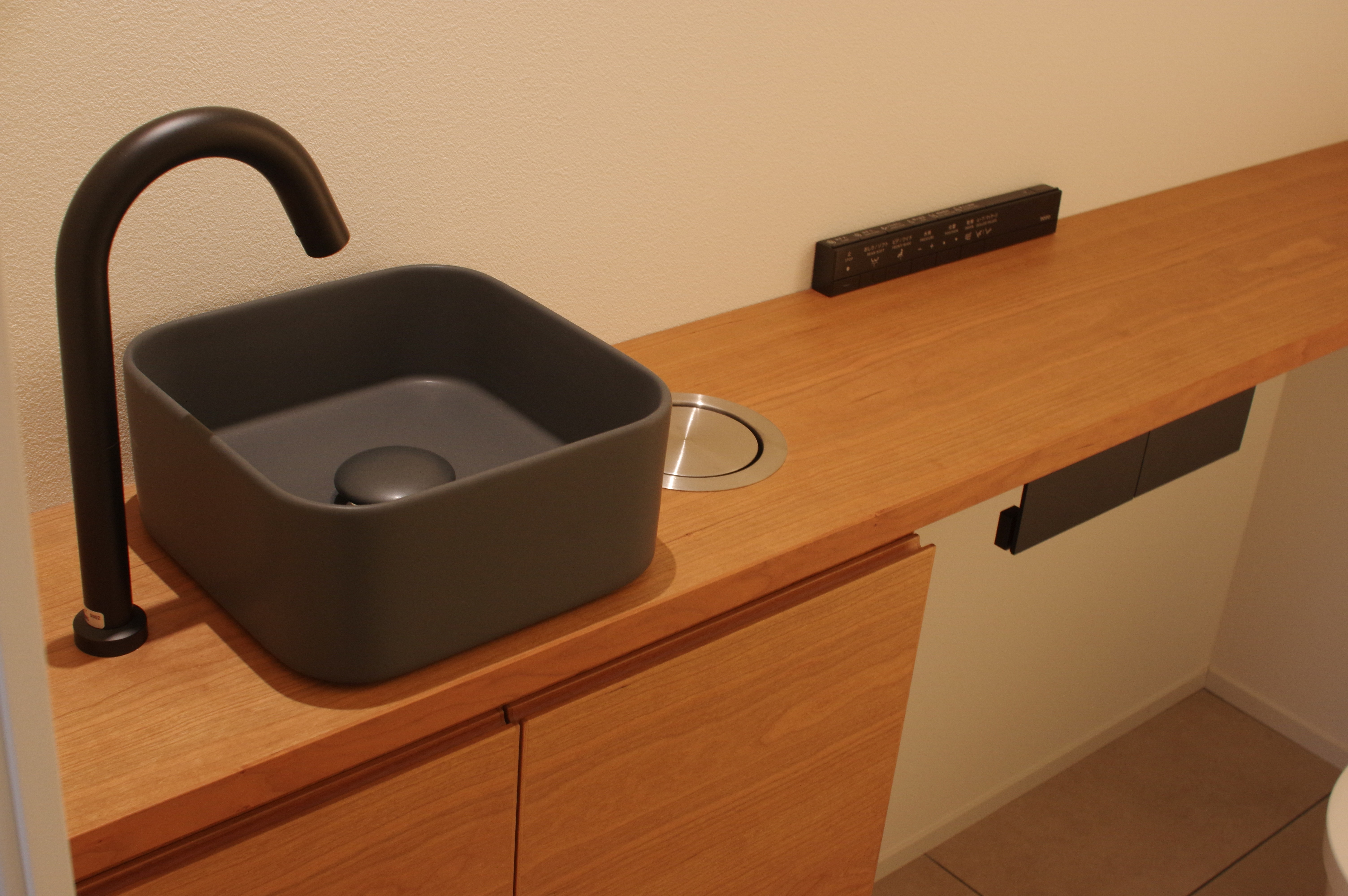 title: HOUSE 258 | Page No,271 | No.24 | sync-furniture | 株式会社 SYNC | 福岡県 家具工房 | オーダーメイドキッチン