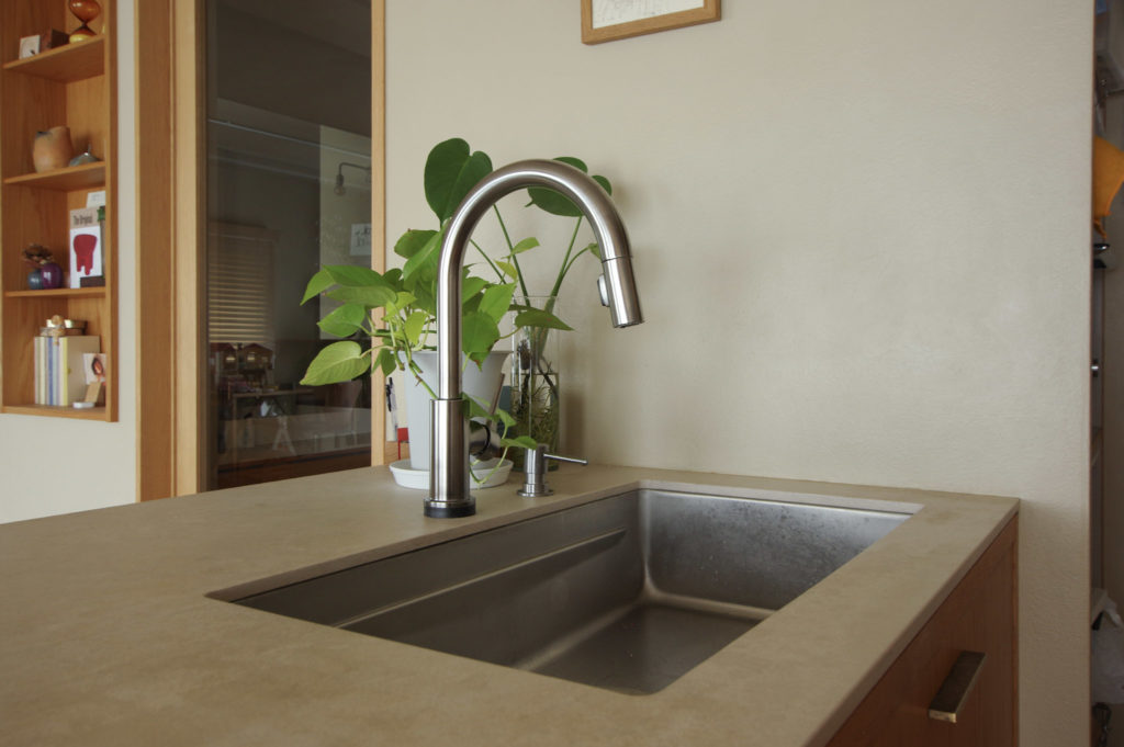 title: HOUSE 262 | Page No,275 | No.12 | sync-furniture | 株式会社 SYNC | 福岡県 家具工房 | オーダーメイドキッチン