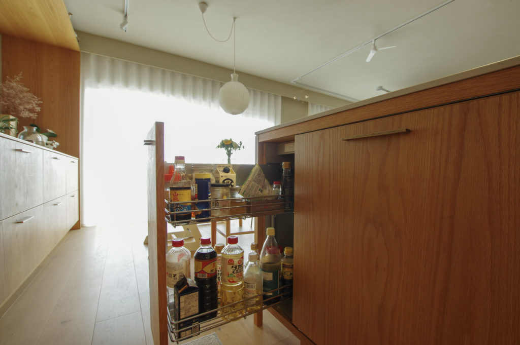 title: HOUSE 262 | Page No,275 | No.5 | sync-furniture | 株式会社 SYNC | 福岡県 家具工房 | オーダーメイドキッチン