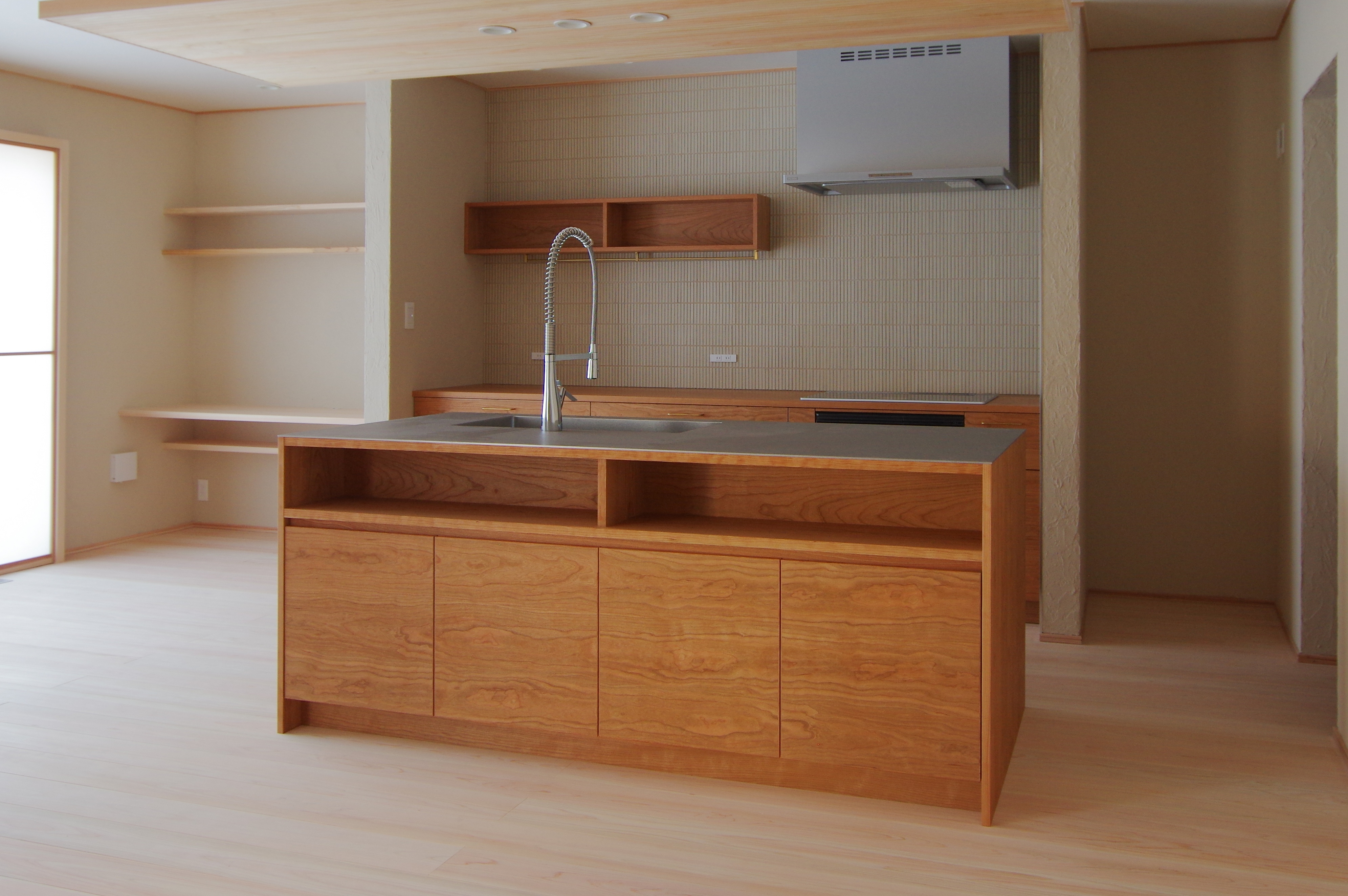 title: HOUSE 261 | Page No,274 | No.2 | sync-furniture | 株式会社 SYNC | 福岡県 家具工房 | オーダーメイドキッチン