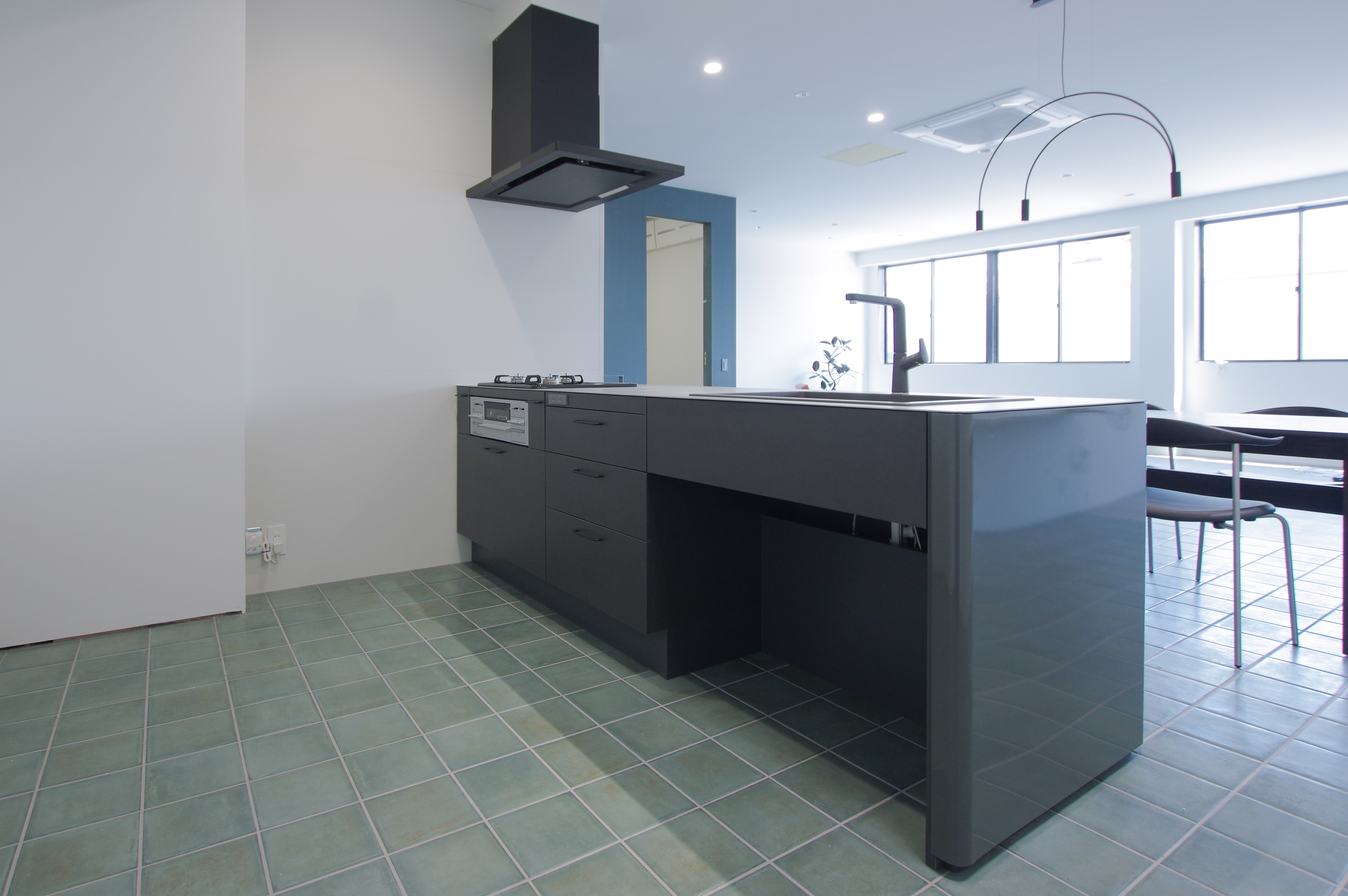 title: HOUSE 264 | Page No,277 | No.2 | sync-furniture | 株式会社 SYNC | 福岡県 家具工房 | オーダーメイドキッチン