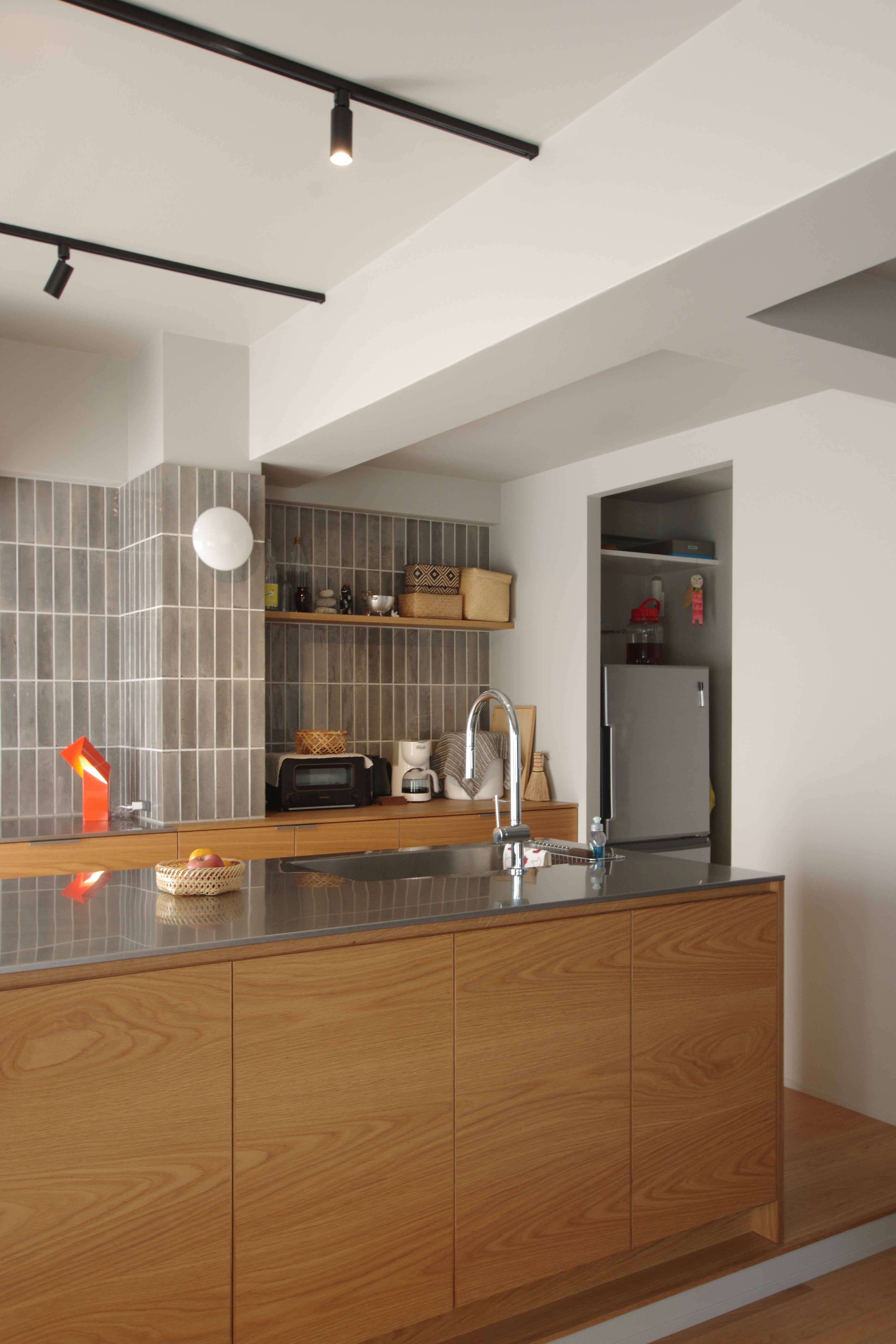 title: HOUSE 270 | Page No,288 | No.6 | sync-furniture | 株式会社 SYNC | 福岡県 家具工房 | オーダーメイドキッチン