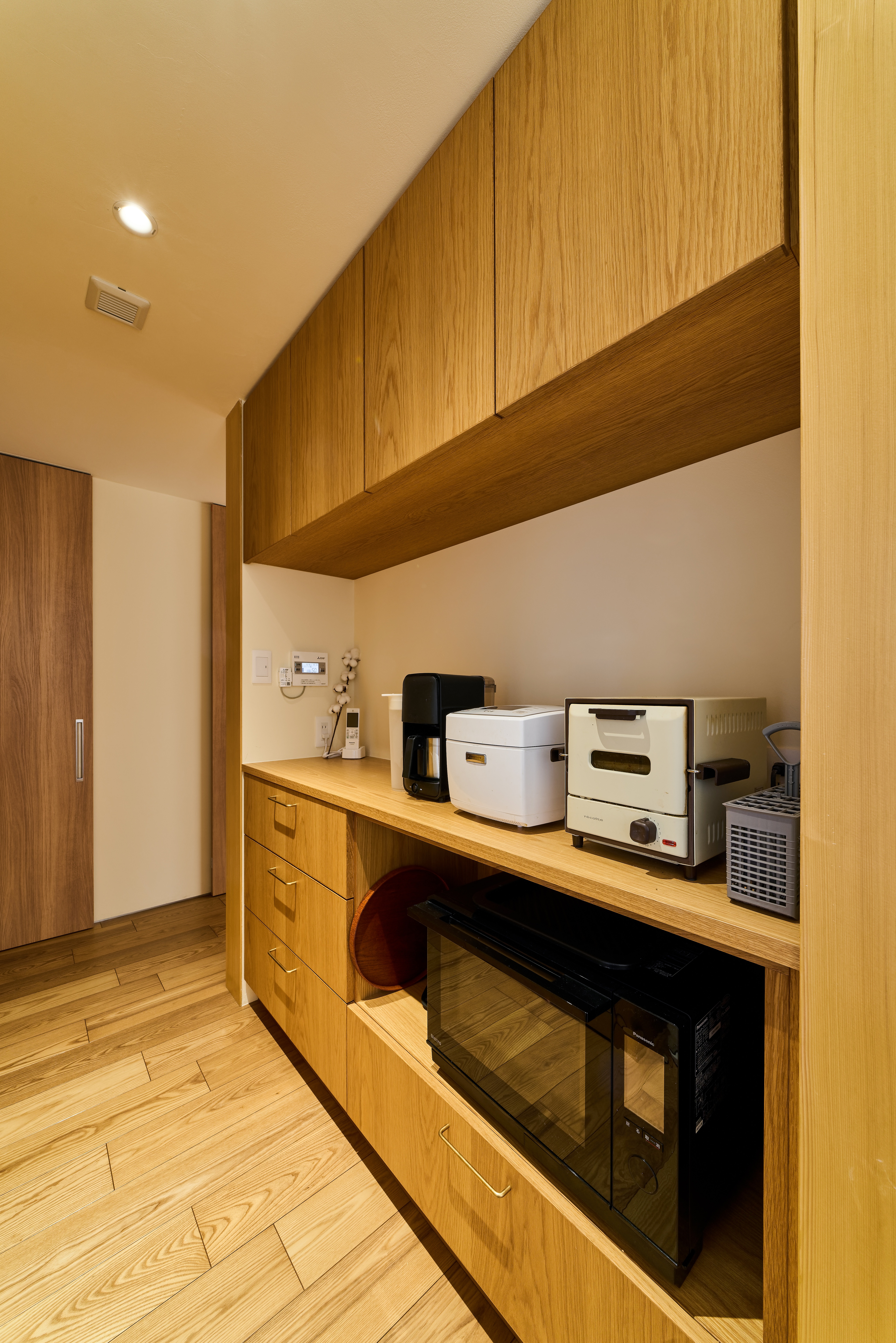 title: HOUSE 276 | Page No,295 | No.5 | sync-furniture | 株式会社 SYNC | 福岡県 家具工房 | オーダーメイドキッチン