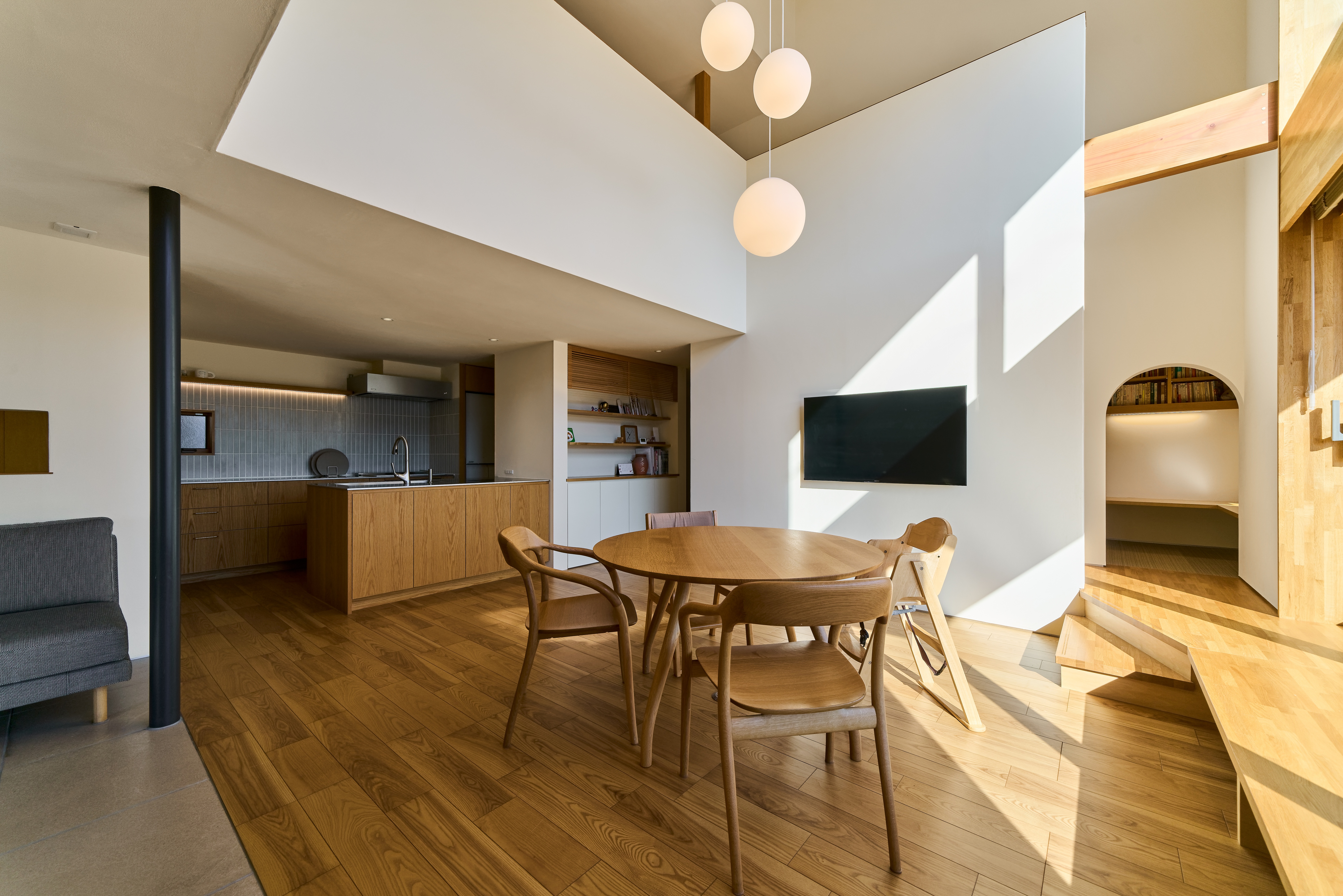 title: HOUSE 276 | Page No,295 | No.7 | sync-furniture | 株式会社 SYNC | 福岡県 家具工房 | オーダーメイドキッチン