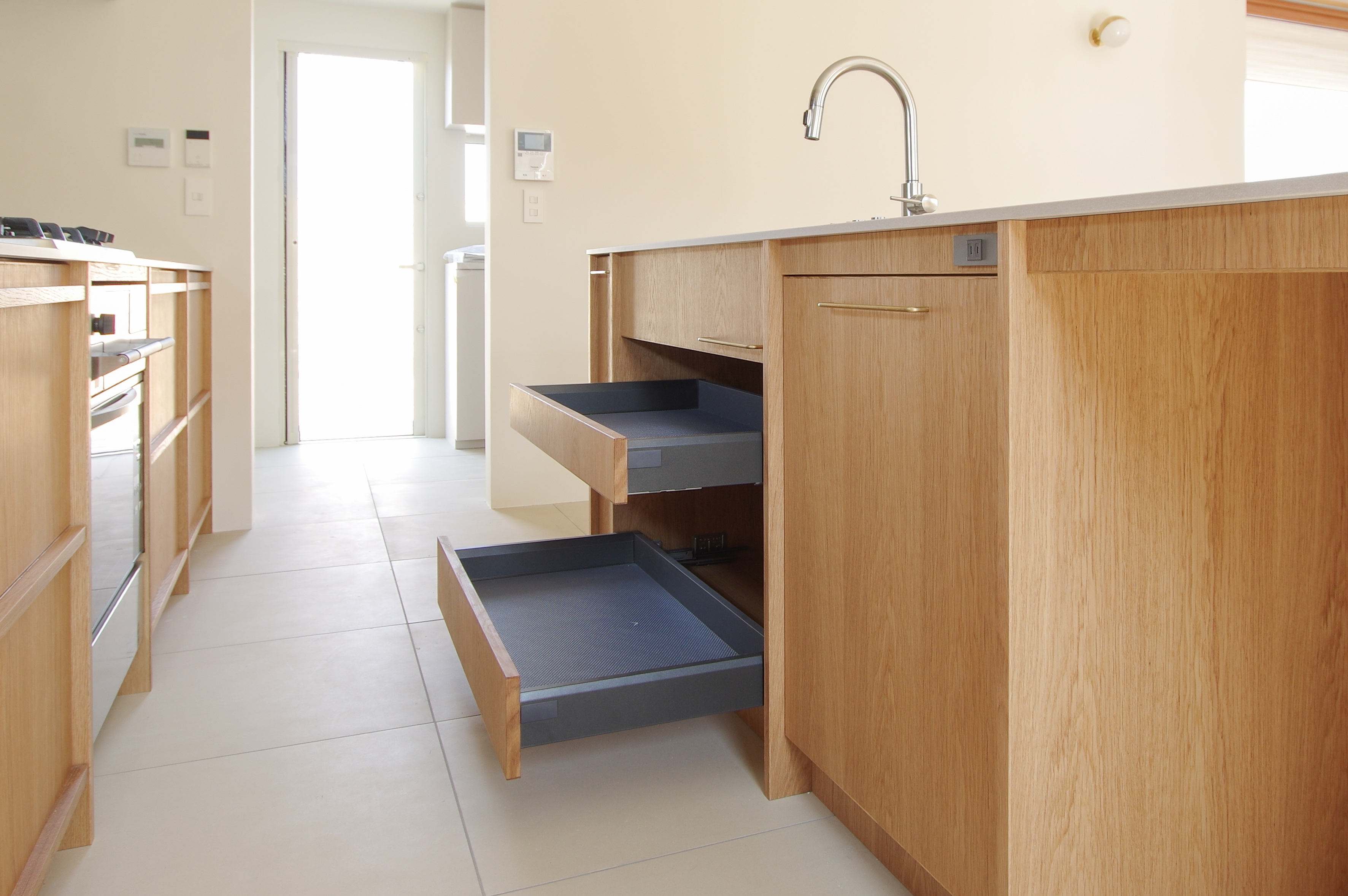 title: 引き出しの種類 | Page No,302 | No.11 | sync-furniture | 株式会社 SYNC | 福岡県 家具工房 | オーダーメイドキッチン