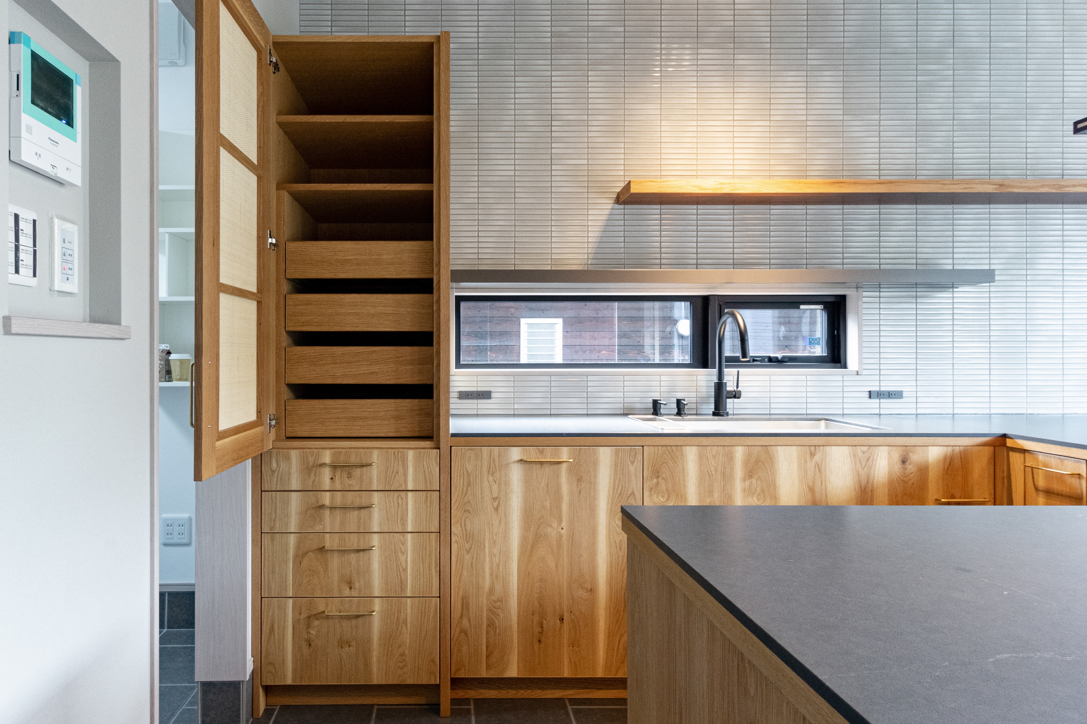 title: 引き出しの種類 | Page No,302 | No.8 | sync-furniture | 株式会社 SYNC | 福岡県 家具工房 | オーダーメイドキッチン