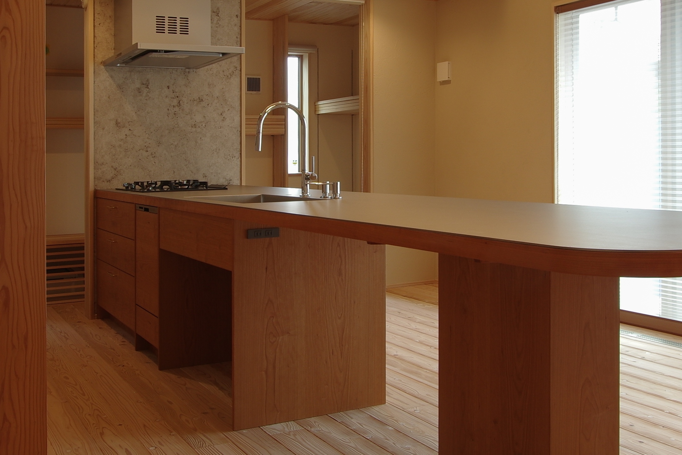 title: コンセントの配置 | Page No,298 | No.6 | sync-furniture | 株式会社 SYNC | 福岡県 家具工房 | オーダーメイドキッチン