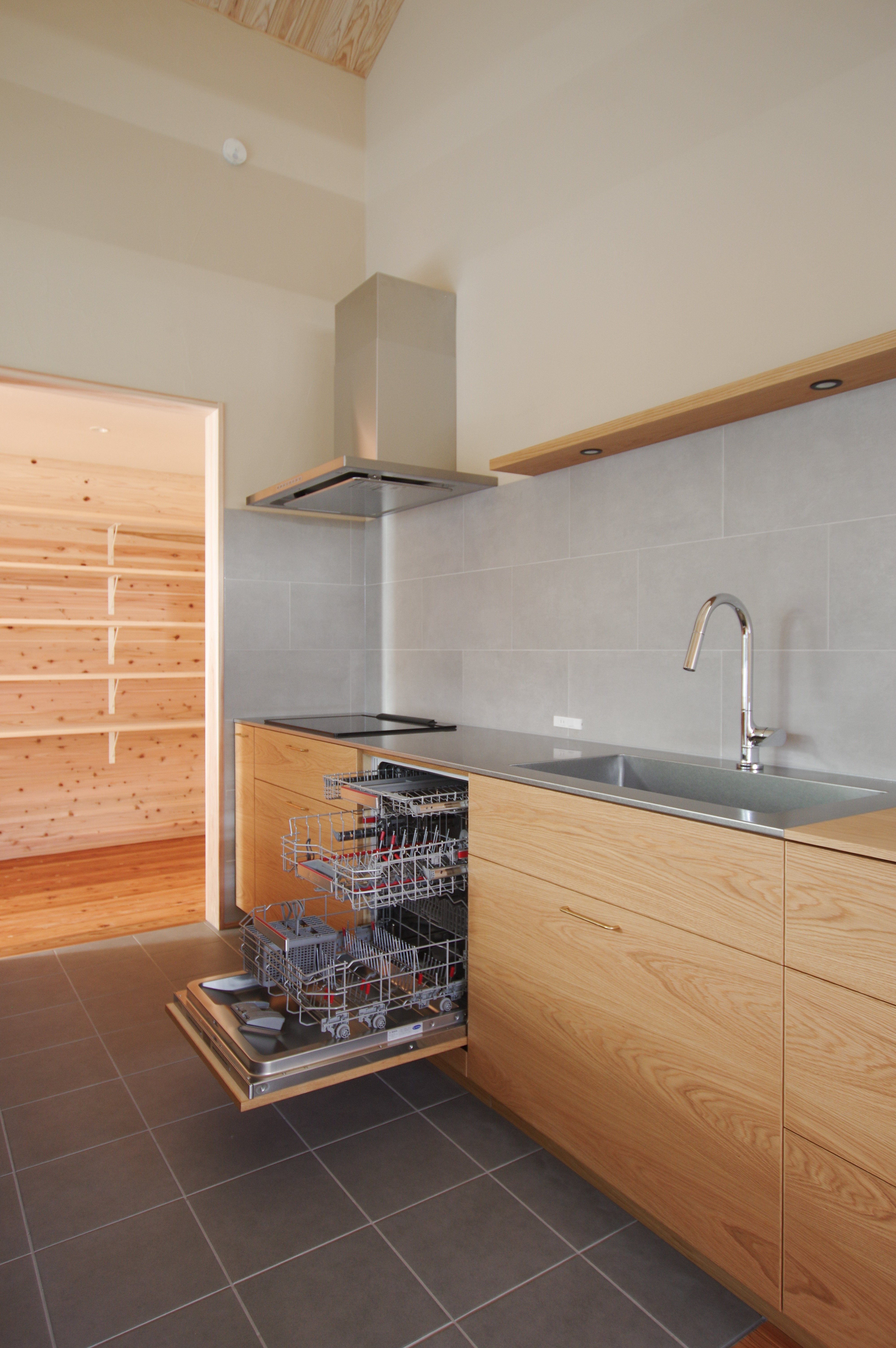 title: HOUSE 281 | Page No,308 | No.10 | sync-furniture | 株式会社 SYNC | 福岡県 家具工房 | オーダーメイドキッチン