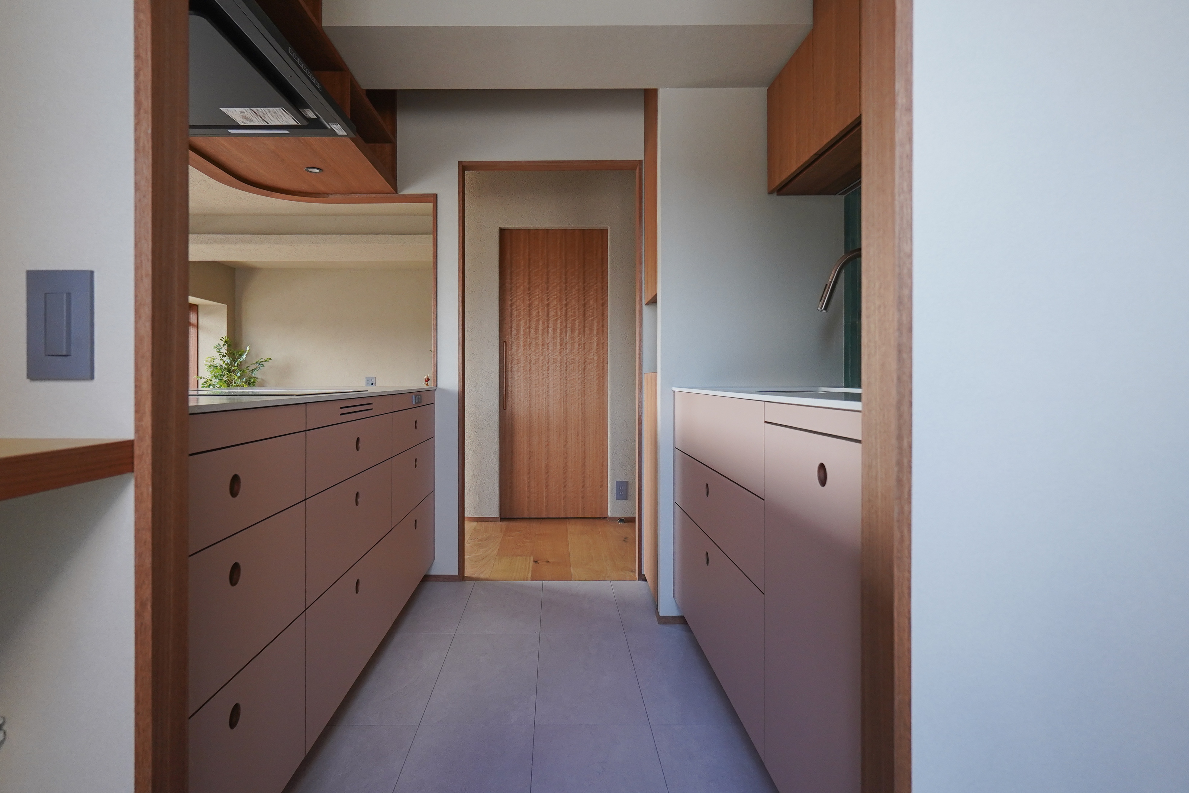 title: HOUSE 285 | Page No,312 | No.5 | sync-furniture | 株式会社 SYNC | 福岡県 家具工房 | オーダーメイドキッチン