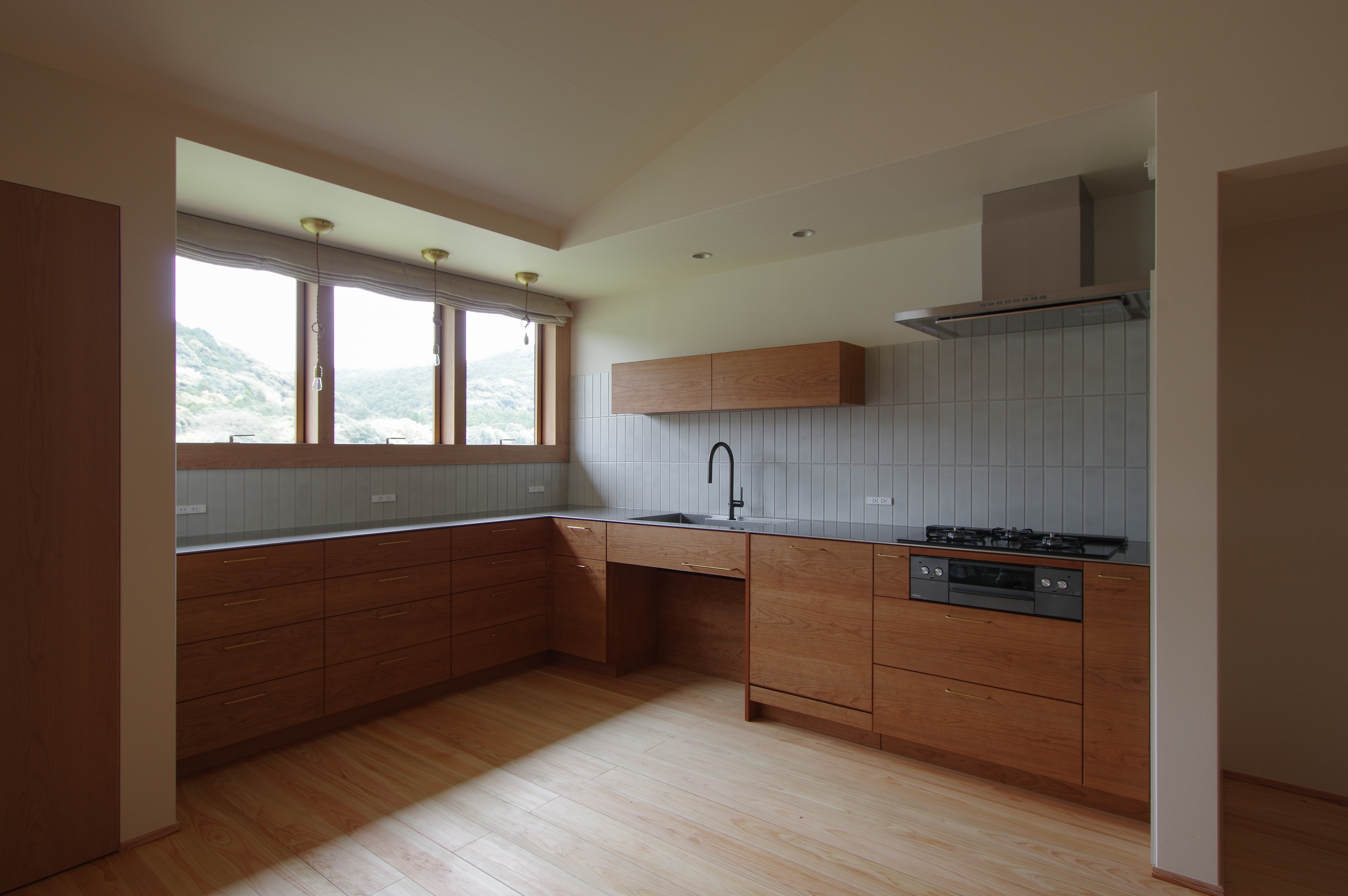 title: HOUSE 283 | Page No,310 | No.1 | sync-furniture | 株式会社 SYNC | 福岡県 家具工房 | オーダーメイドキッチン