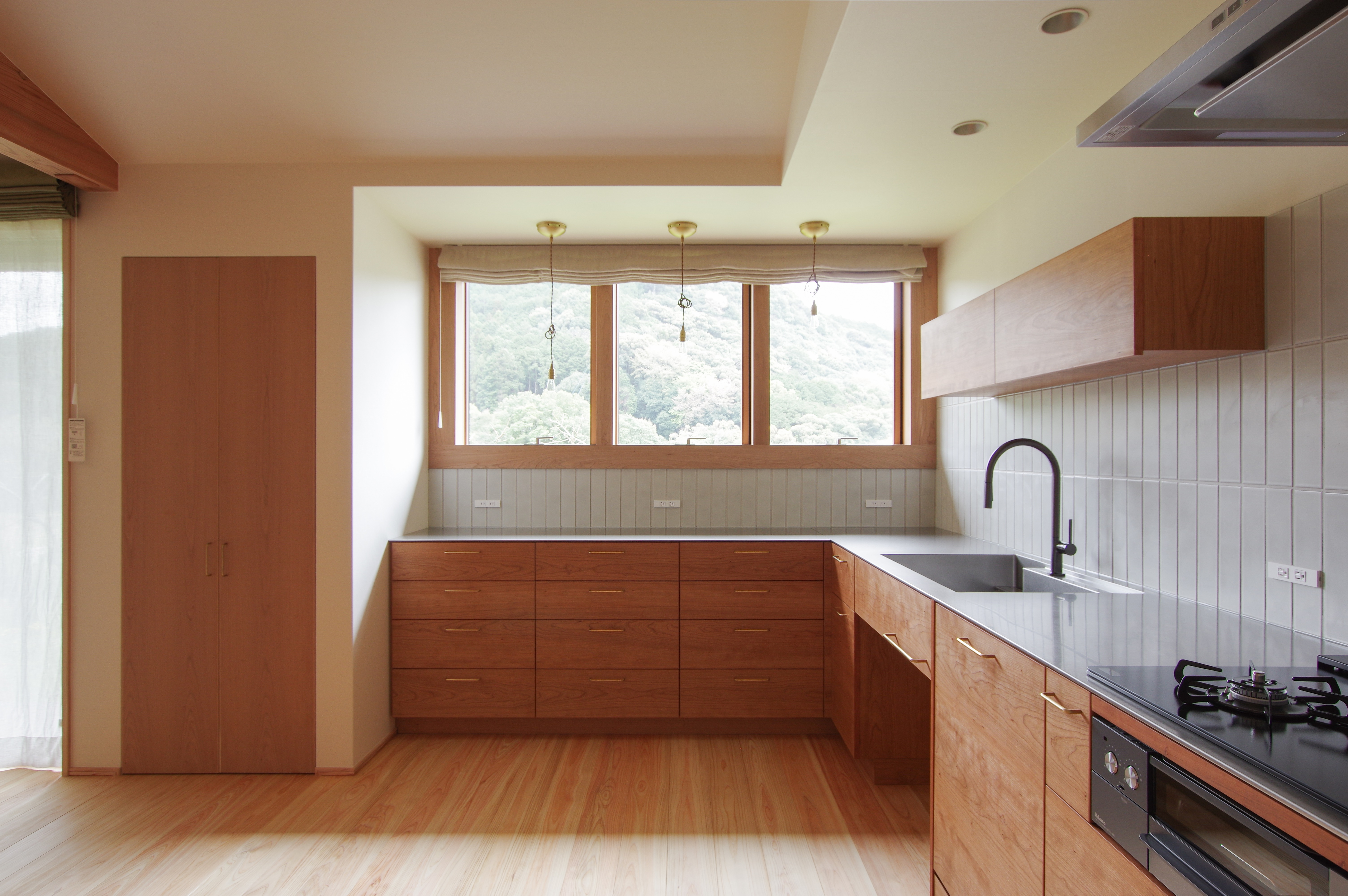 title: HOUSE 283 | Page No,310 | No.3 | sync-furniture | 株式会社 SYNC | 福岡県 家具工房 | オーダーメイドキッチン