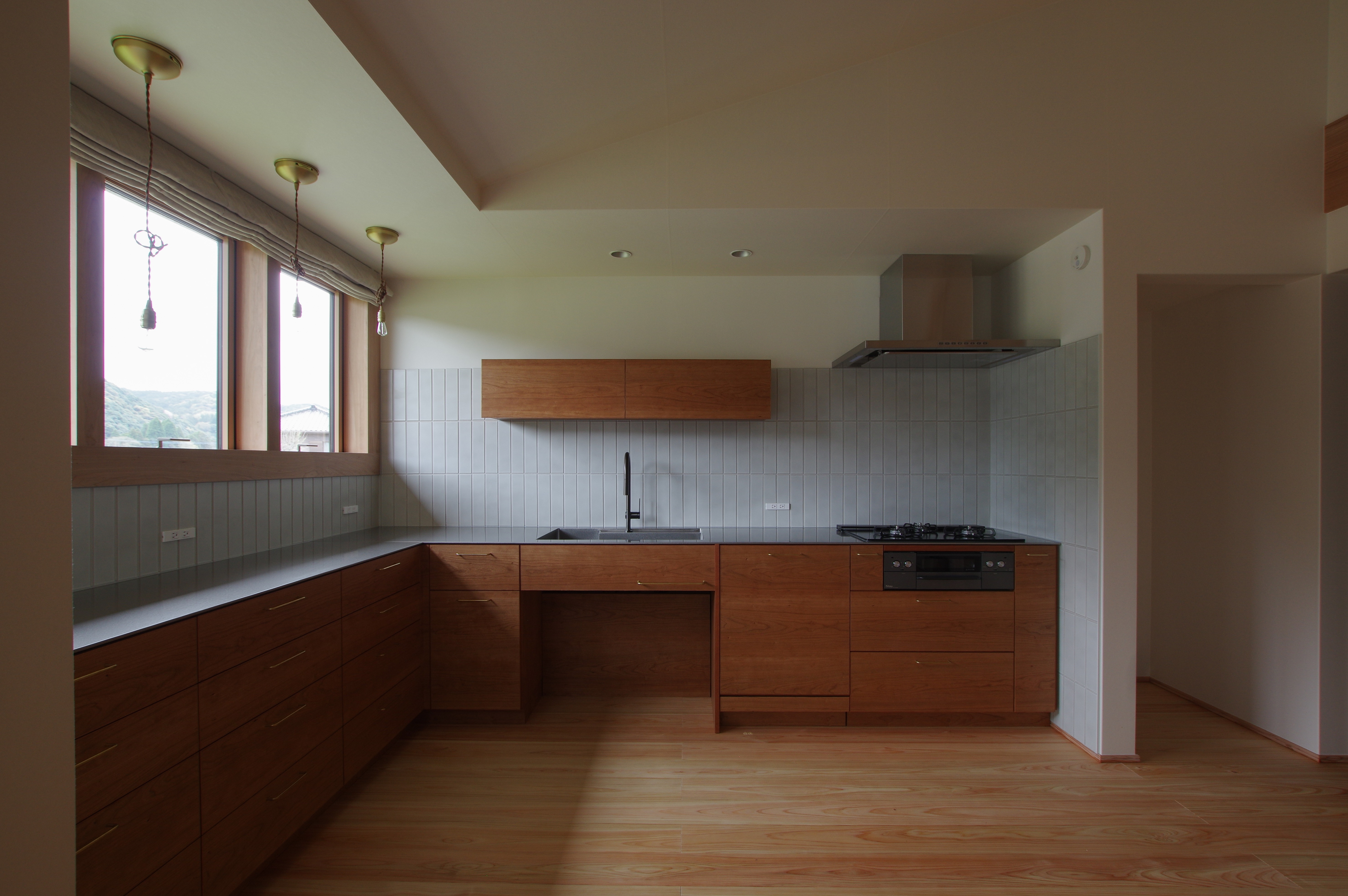 title: HOUSE 283 | Page No,310 | No.2 | sync-furniture | 株式会社 SYNC | 福岡県 家具工房 | オーダーメイドキッチン