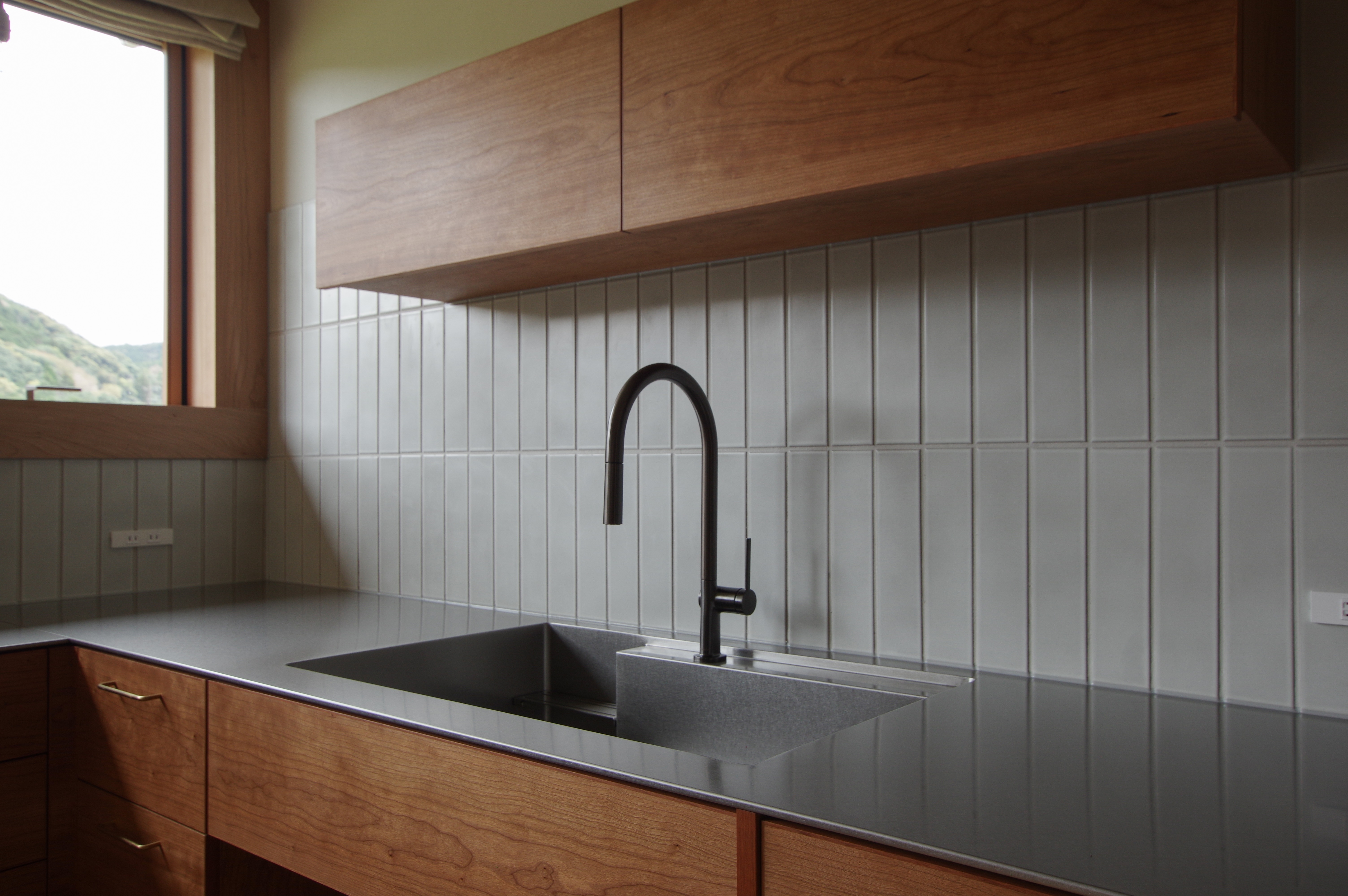 title: HOUSE 283 | Page No,310 | No.8 | sync-furniture | 株式会社 SYNC | 福岡県 家具工房 | オーダーメイドキッチン