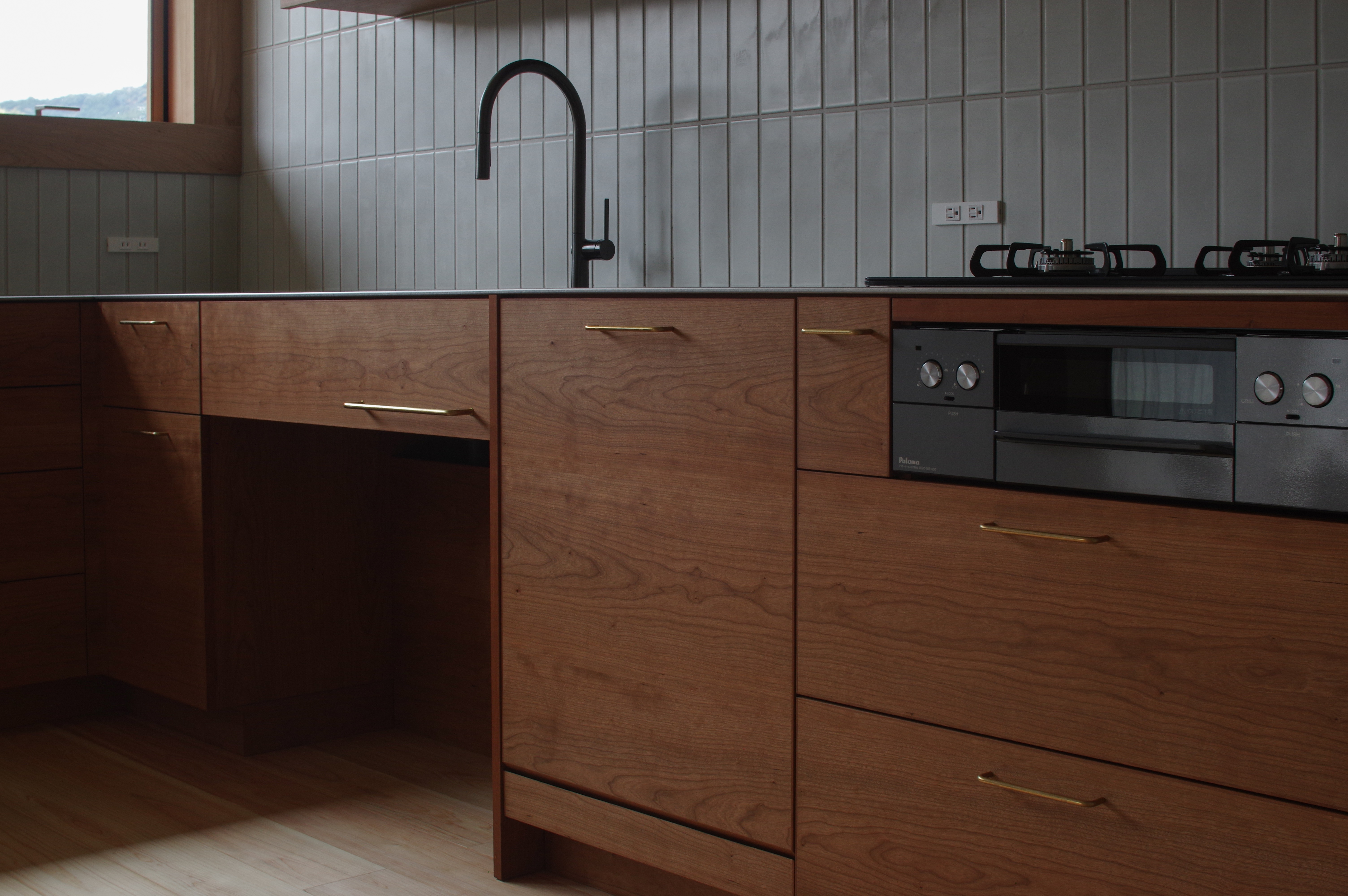 title: HOUSE 283 | Page No,310 | No.10 | sync-furniture | 株式会社 SYNC | 福岡県 家具工房 | オーダーメイドキッチン