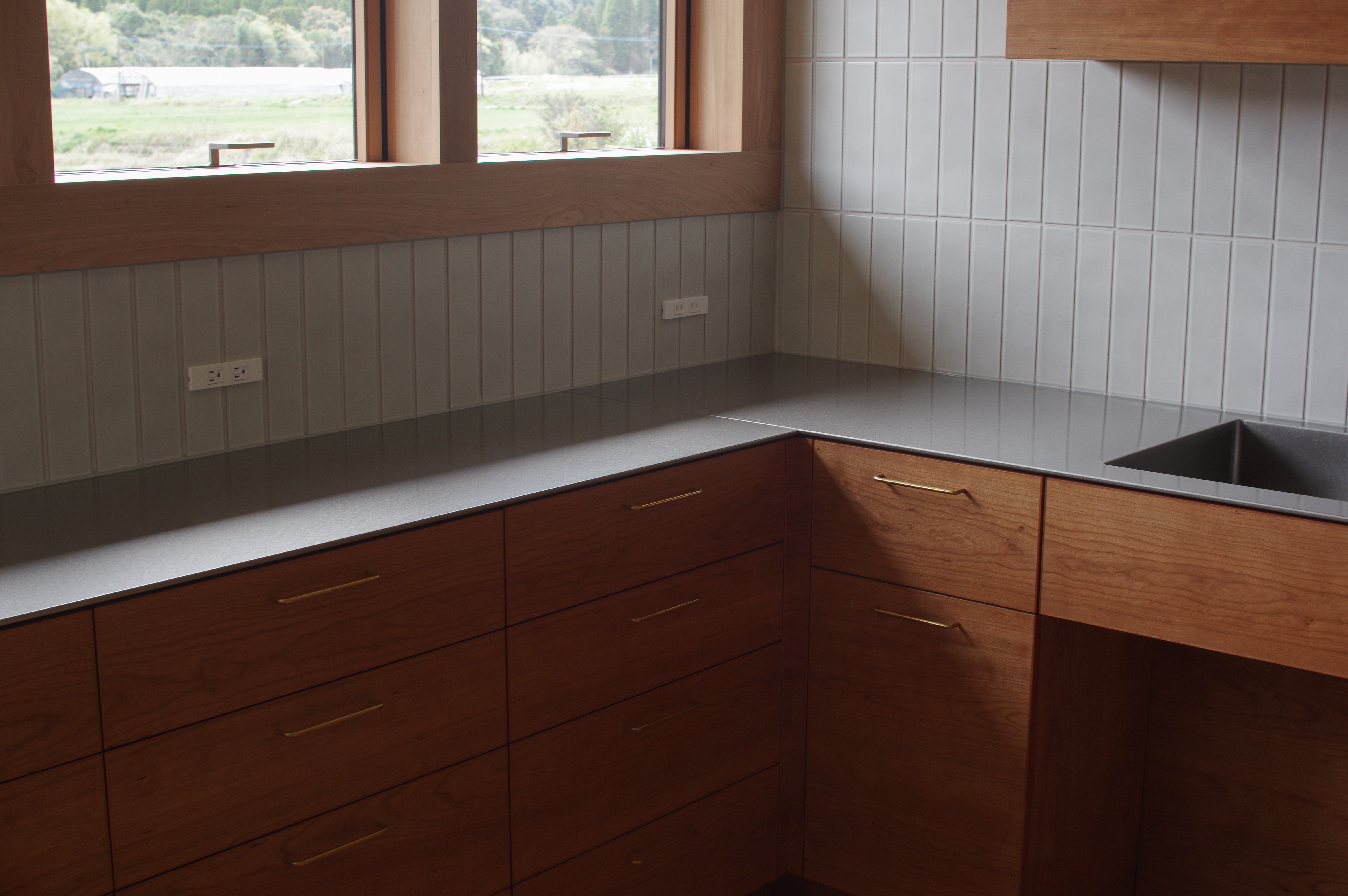 title: HOUSE 283 | Page No,310 | No.6 | sync-furniture | 株式会社 SYNC | 福岡県 家具工房 | オーダーメイドキッチン