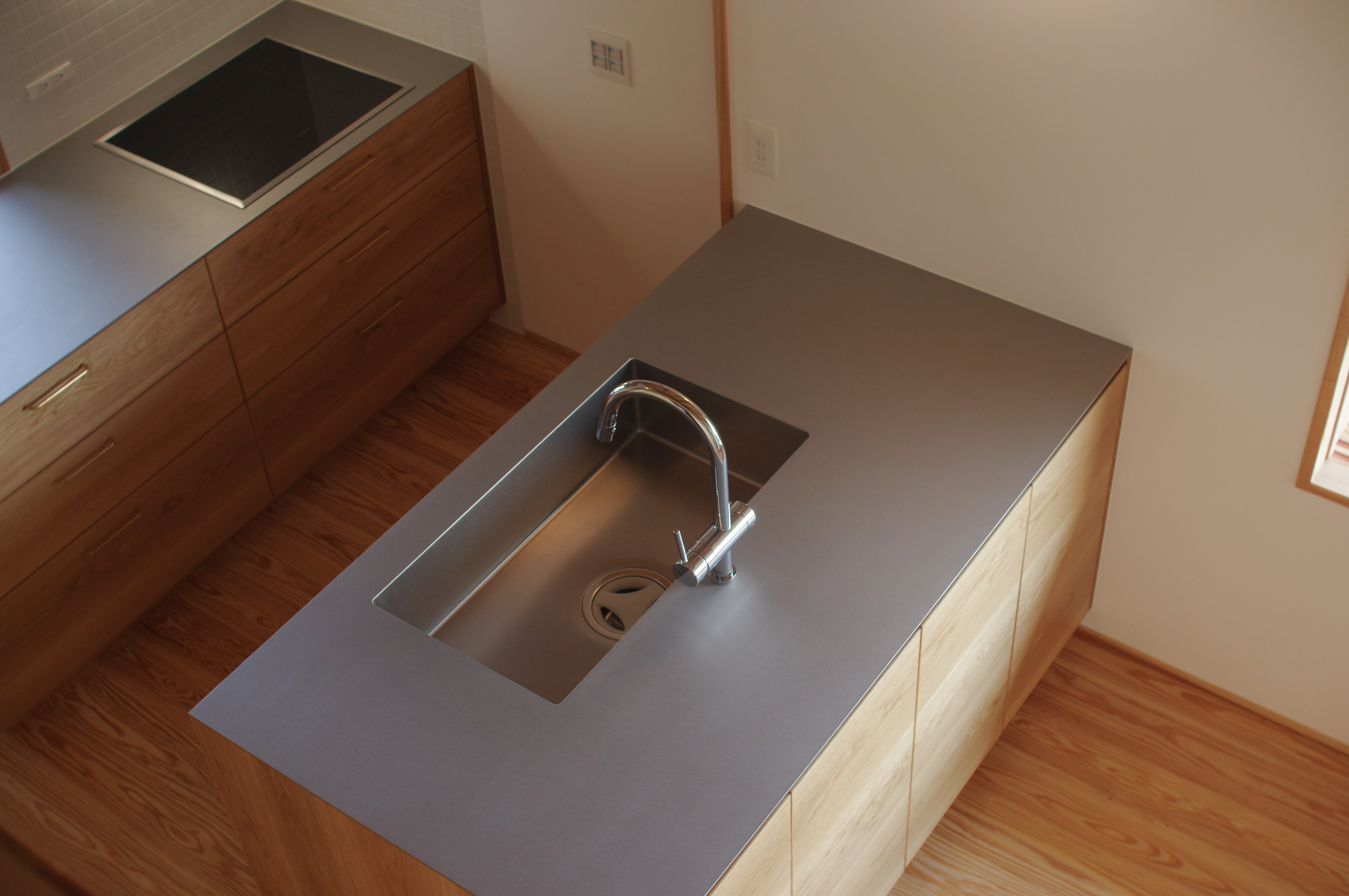 title: HOUSE 284 | Page No,311 | No.6 | sync-furniture | 株式会社 SYNC | 福岡県 家具工房 | オーダーメイドキッチン