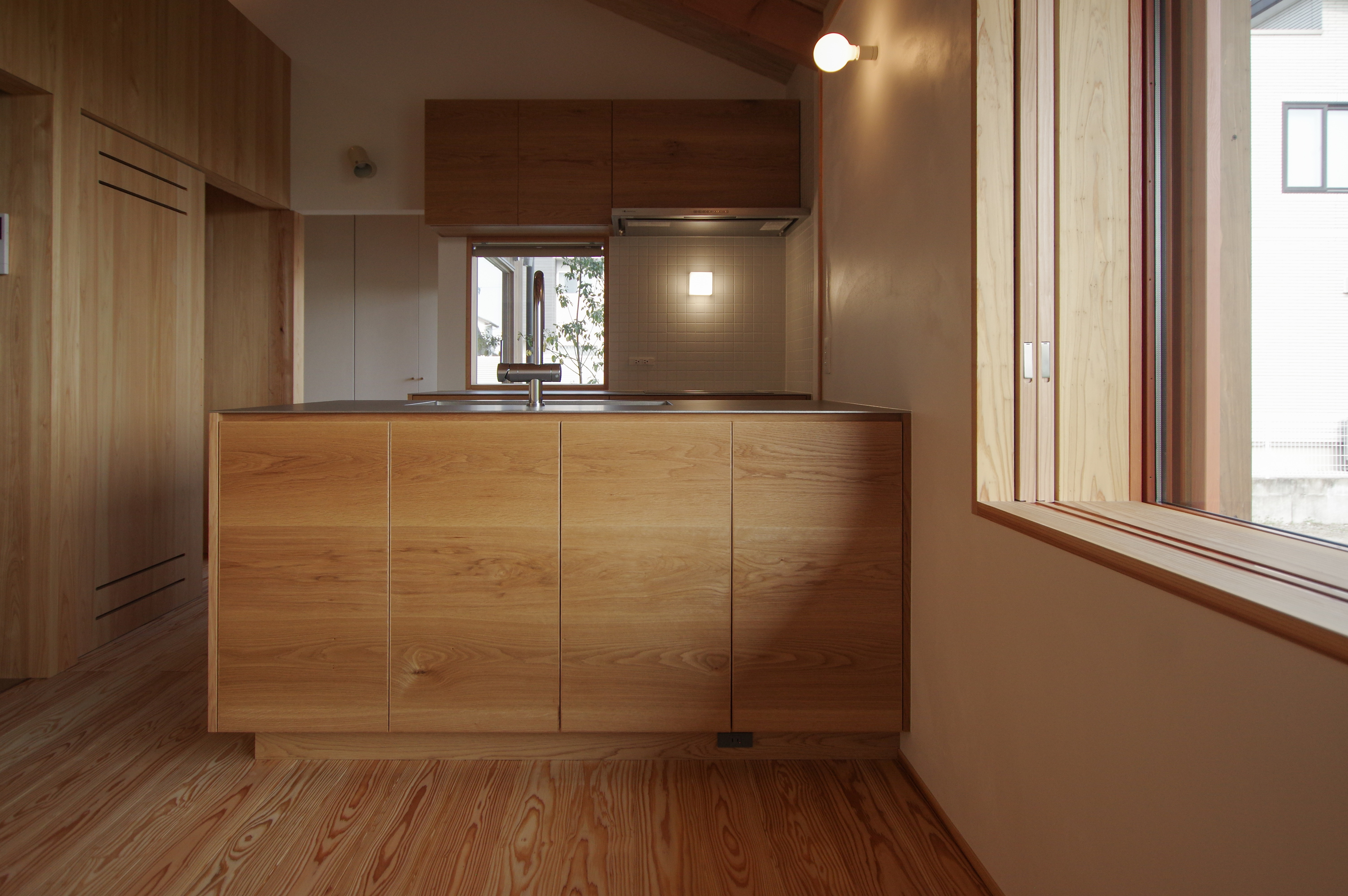 title: HOUSE 284 | Page No,311 | No.7 | sync-furniture | 株式会社 SYNC | 福岡県 家具工房 | オーダーメイドキッチン