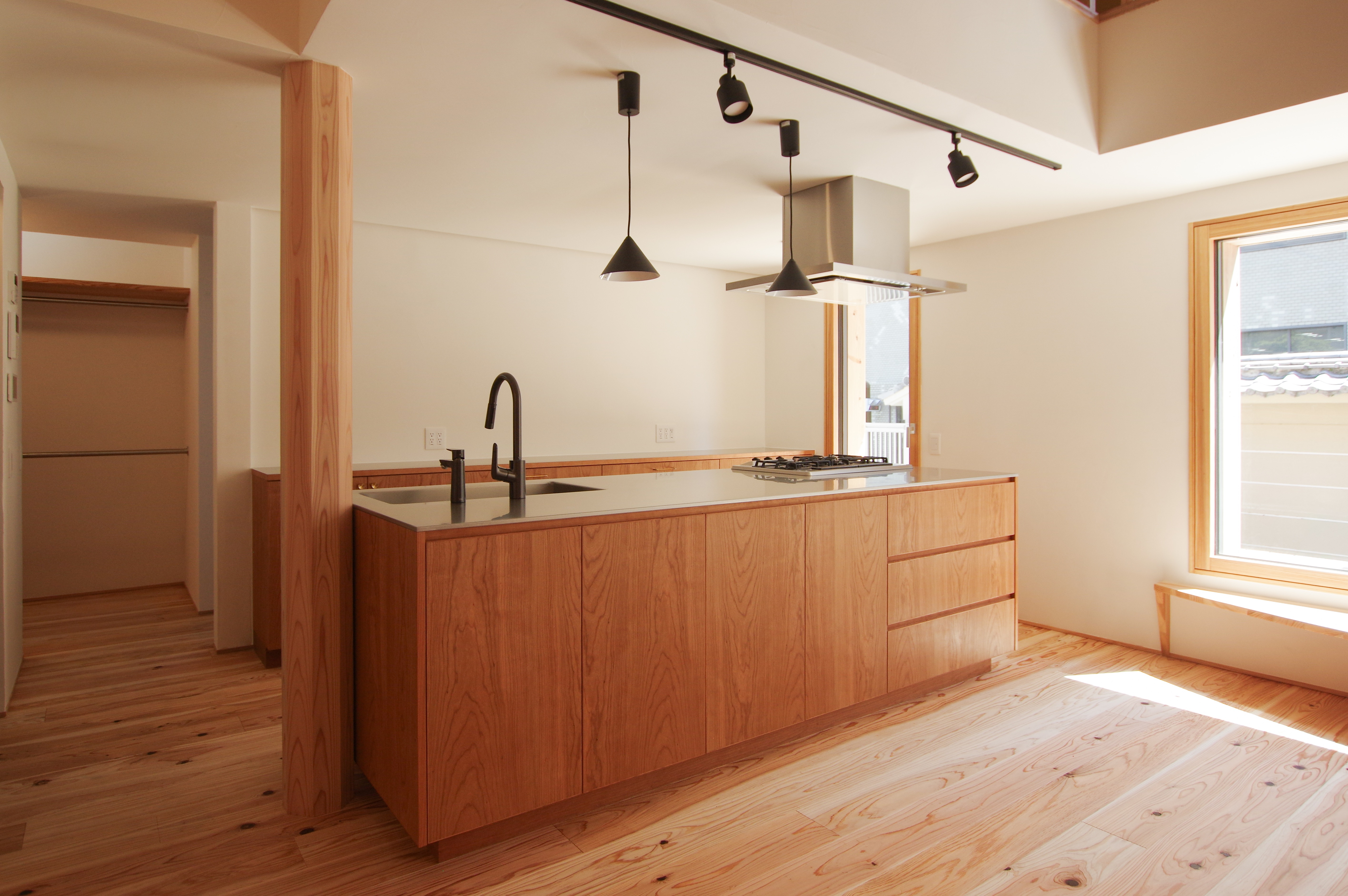 title: HOUSE 289 | Page No,317 | No.16 | sync-furniture | 株式会社 SYNC | 福岡県 家具工房 | オーダーメイドキッチン