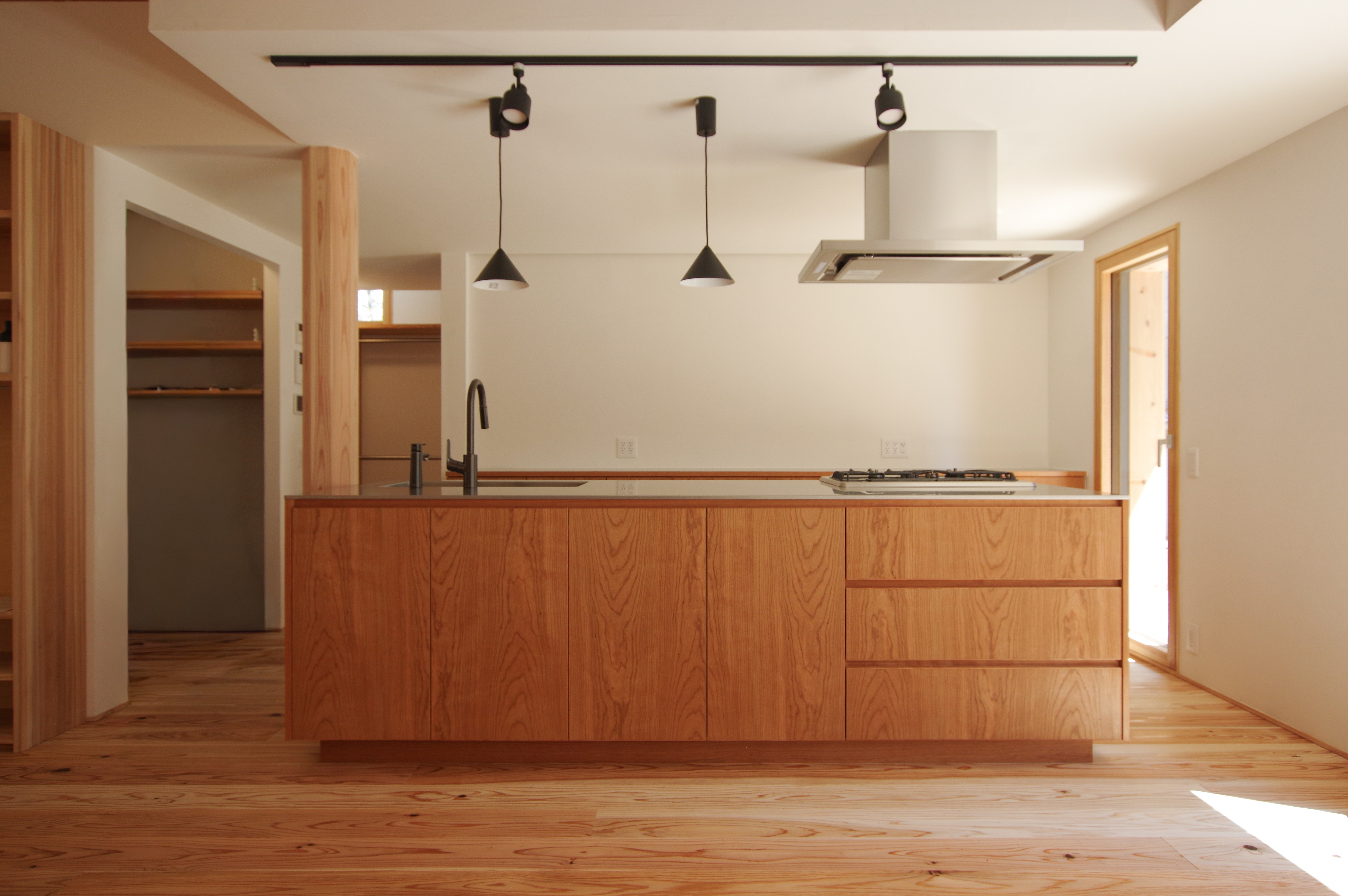 title: HOUSE 289 | Page No,317 | No.1 | sync-furniture | 株式会社 SYNC | 福岡県 家具工房 | オーダーメイドキッチン
