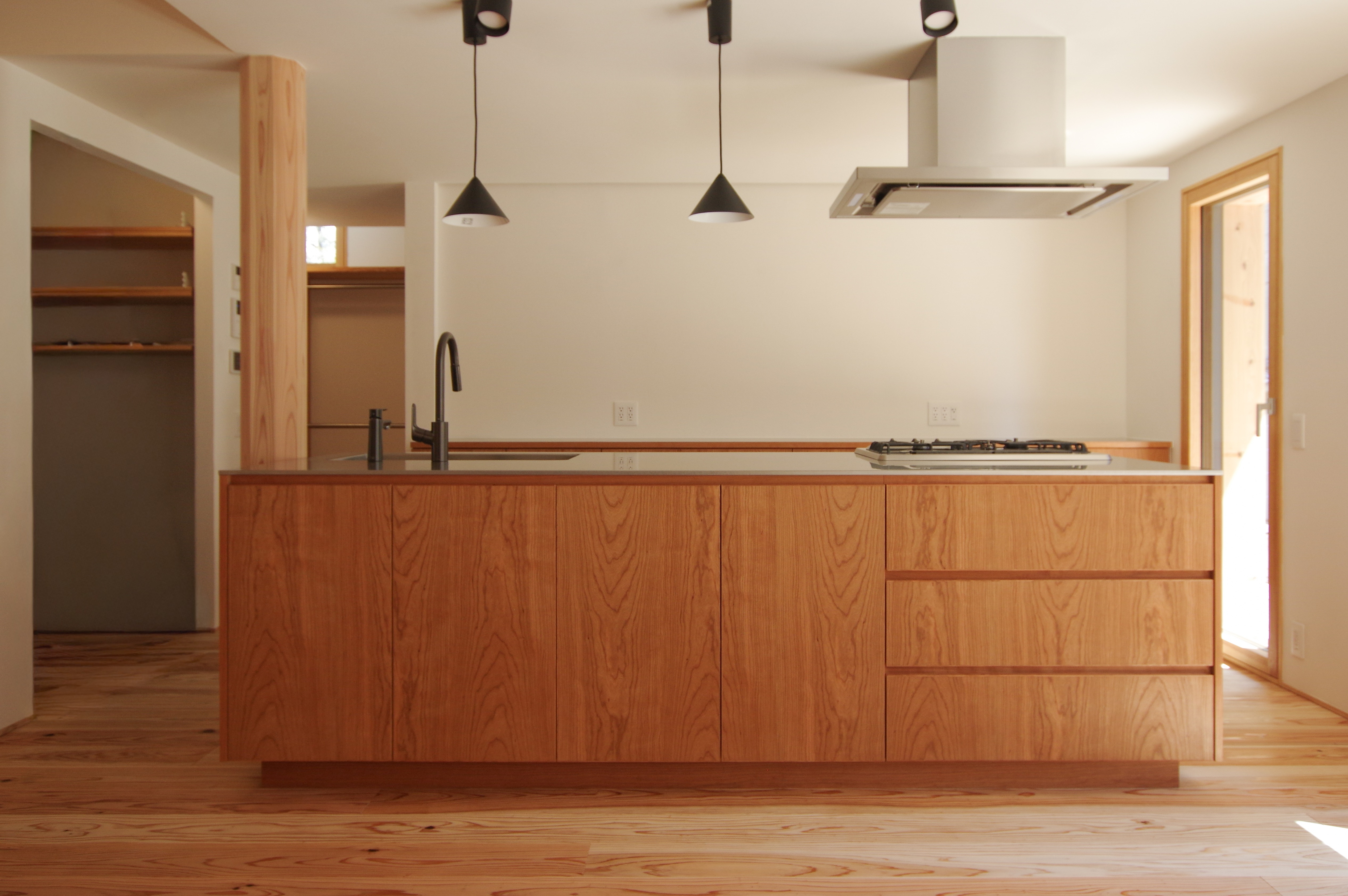 title: キッチン前面のデザイン | Page No,314 | No.4 | sync-furniture | 株式会社 SYNC | 福岡県 家具工房 | オーダーメイドキッチン