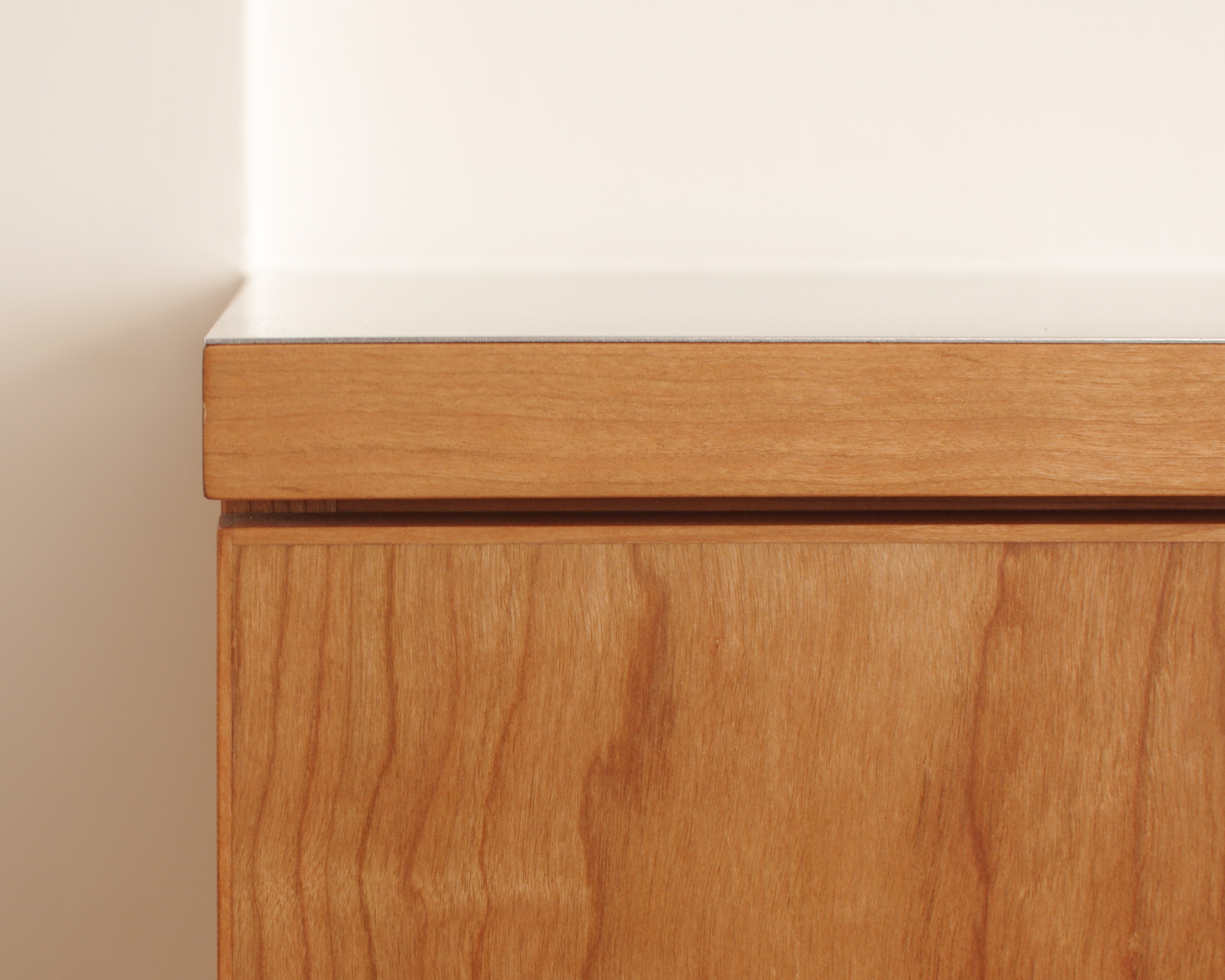 title: ステンレス天板の厚みと加工の種類 | Page No,312 | No.26 | sync-furniture | 株式会社 SYNC | 福岡県 家具工房 | オーダーメイドキッチン