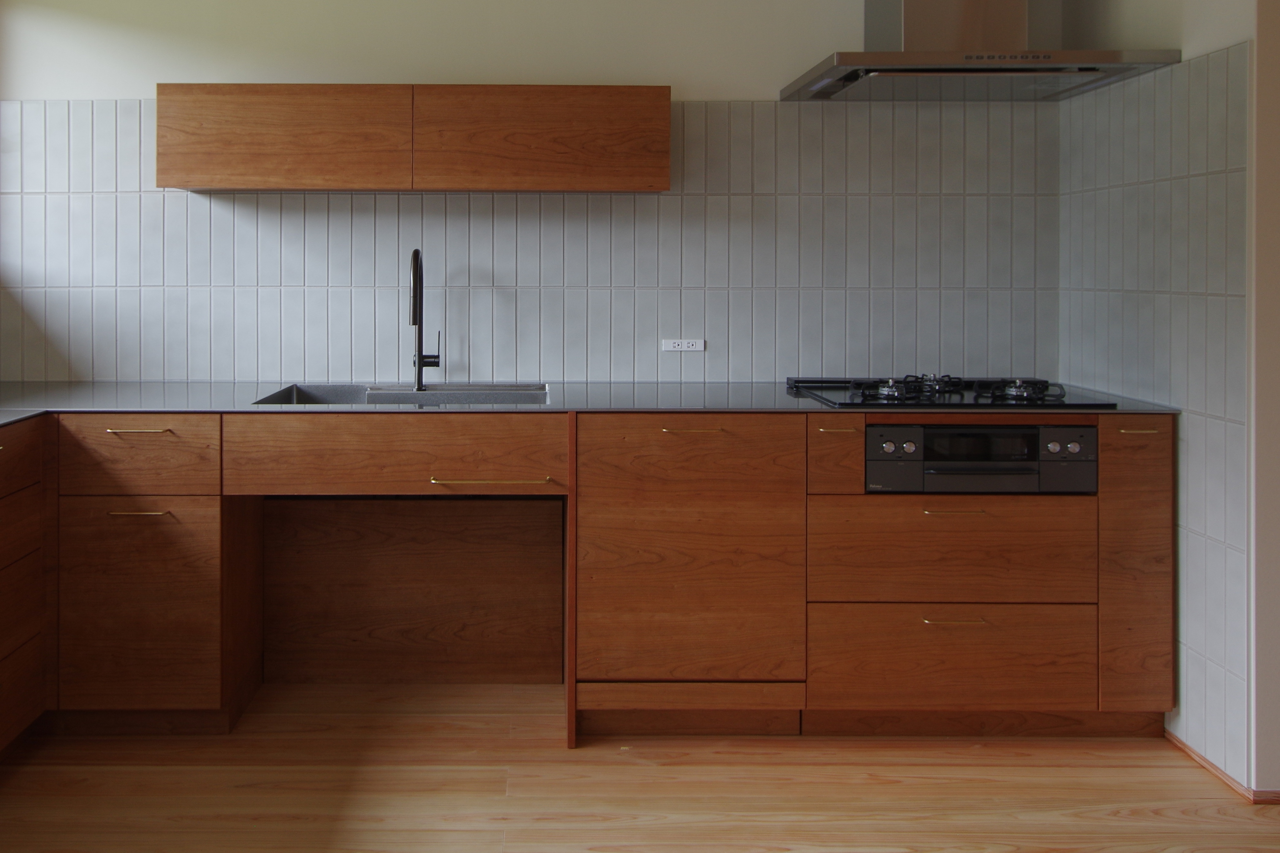 title: ステンレス天板の厚みと加工の種類 | Page No,312 | No.9 | sync-furniture | 株式会社 SYNC | 福岡県 家具工房 | オーダーメイドキッチン