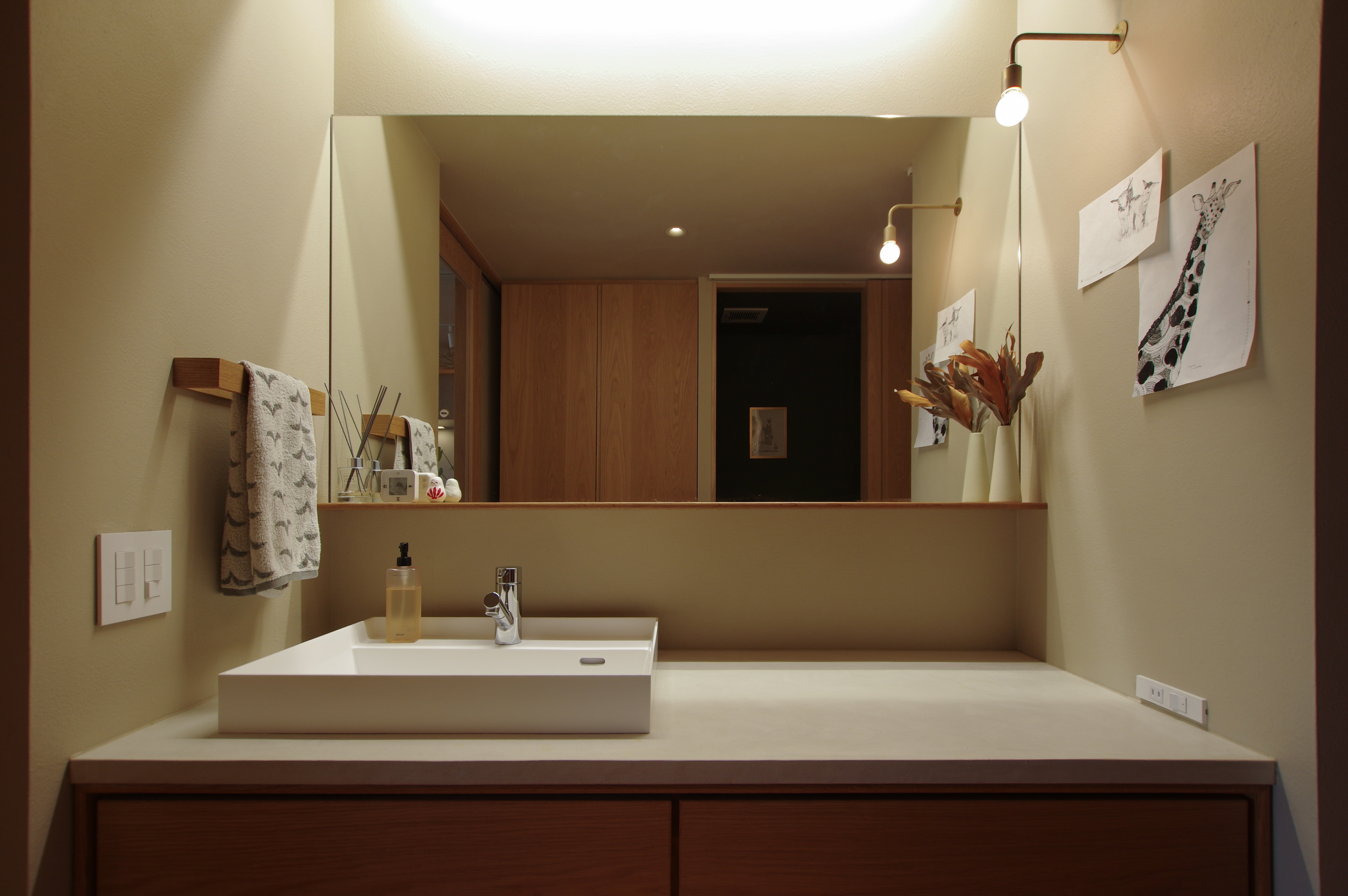 title: 事例集｜洗面台 | Page No,322 | No.16 | sync-furniture | 株式会社 SYNC | 福岡県 家具工房 | オーダーメイドキッチン