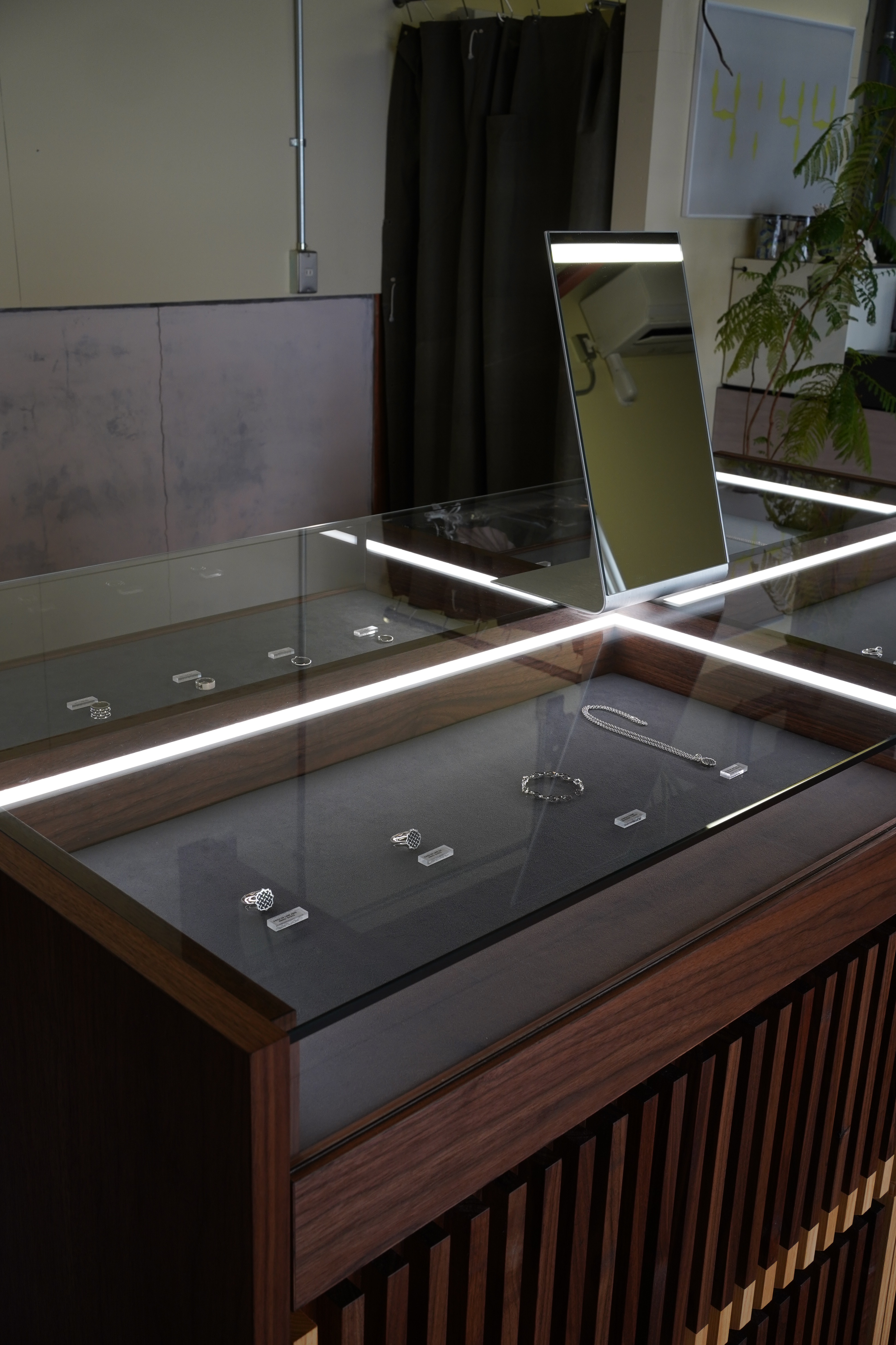 title: SHOP｜FOTAPAREL | Page No,323 | No.4 | sync-furniture | 株式会社 SYNC | 福岡県 家具工房 | オーダーメイドキッチン