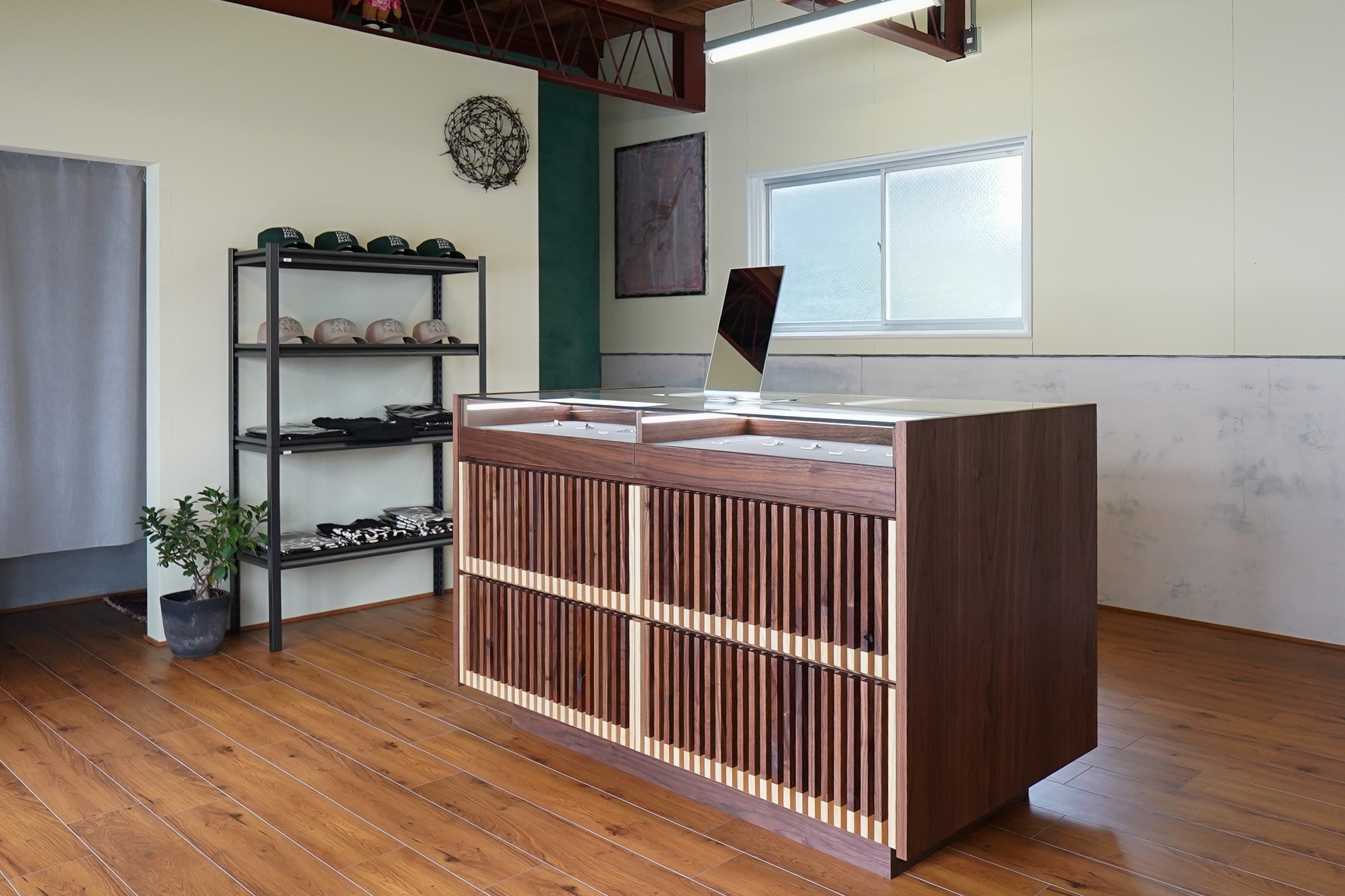 title: SHOP｜FOTAPAREL | Page No,323 | No.2 | sync-furniture | 株式会社 SYNC | 福岡県 家具工房 | オーダーメイドキッチン