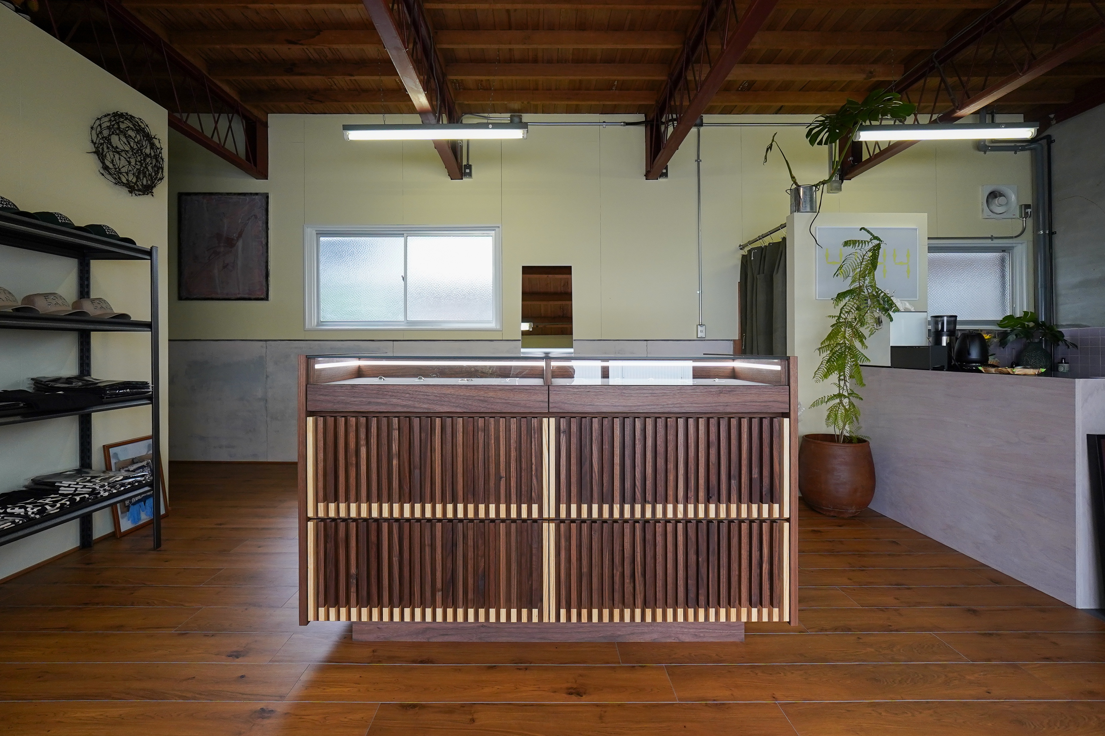 title: SHOP｜FOTAPAREL | Page No,323 | No.1 | sync-furniture | 株式会社 SYNC | 福岡県 家具工房 | オーダーメイドキッチン