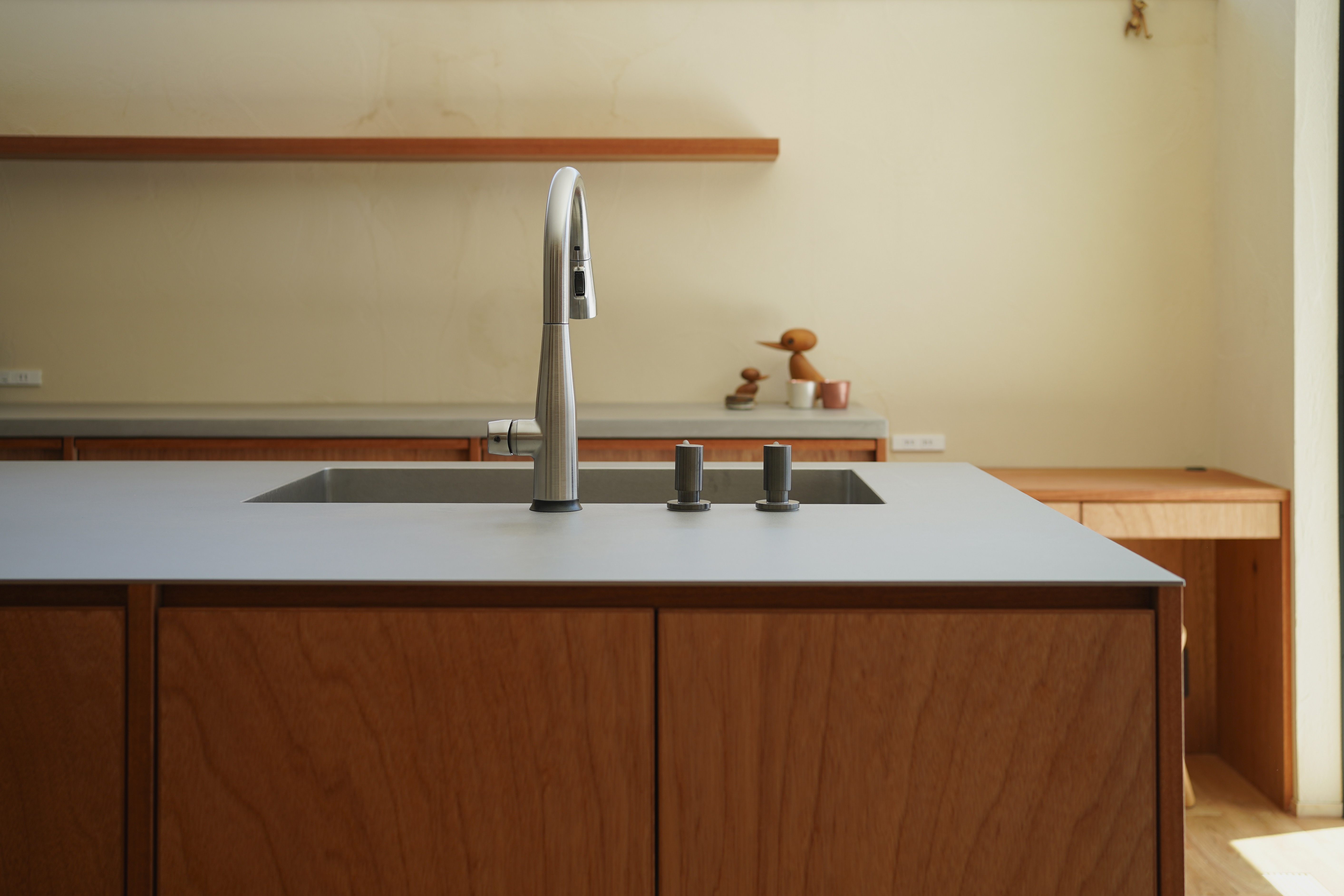 title: HOUSE 293 | Page No,326 | No.10 | sync-furniture | 株式会社 SYNC | 福岡県 家具工房 | オーダーメイドキッチン