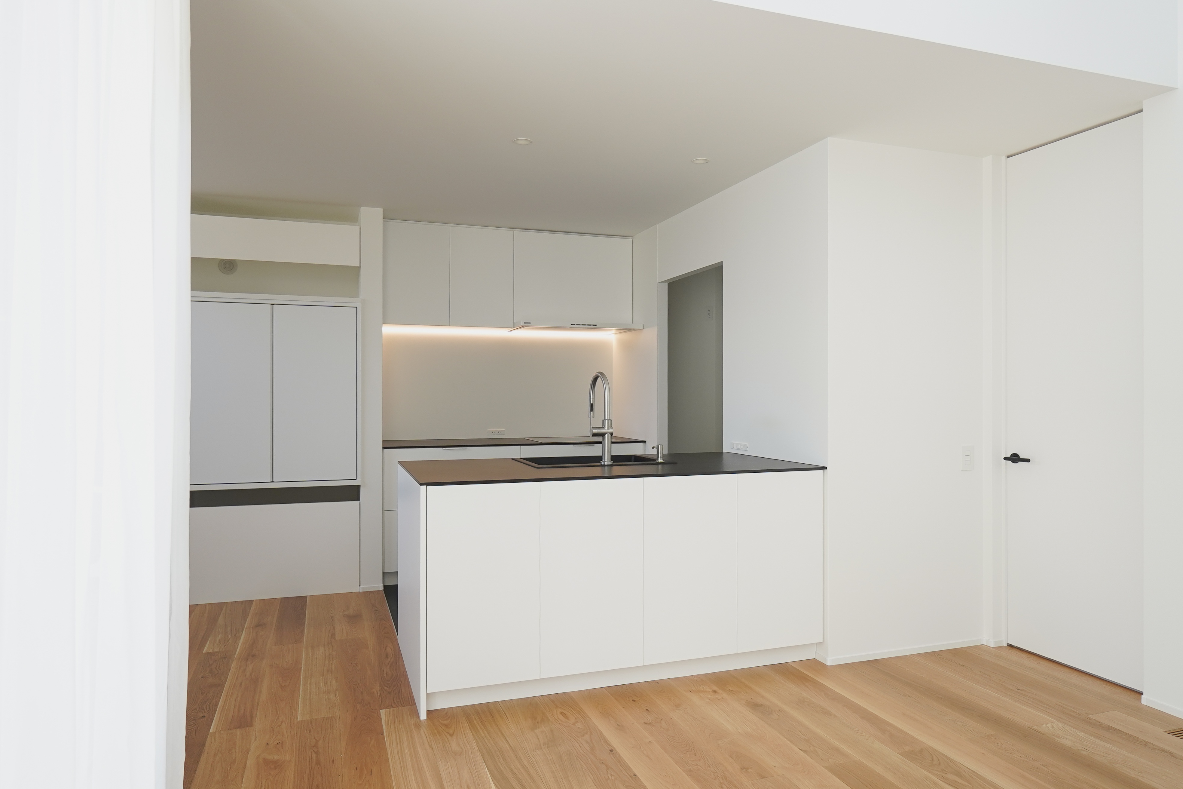 title: HOUSE 294 | Page No,327 | No.1 | sync-furniture | 株式会社 SYNC | 福岡県 家具工房 | オーダーメイドキッチン