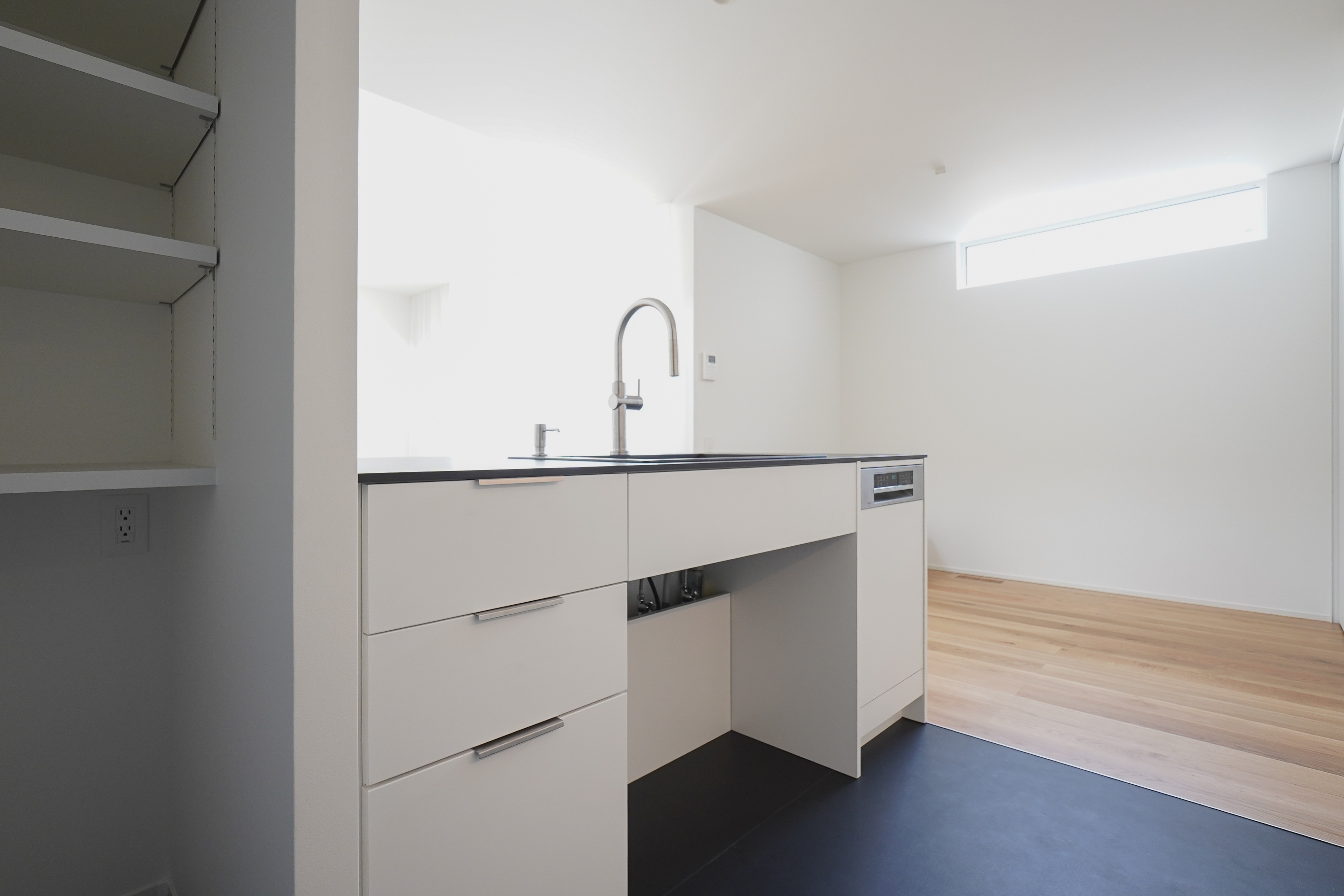 title: HOUSE 294 | Page No,327 | No.5 | sync-furniture | 株式会社 SYNC | 福岡県 家具工房 | オーダーメイドキッチン