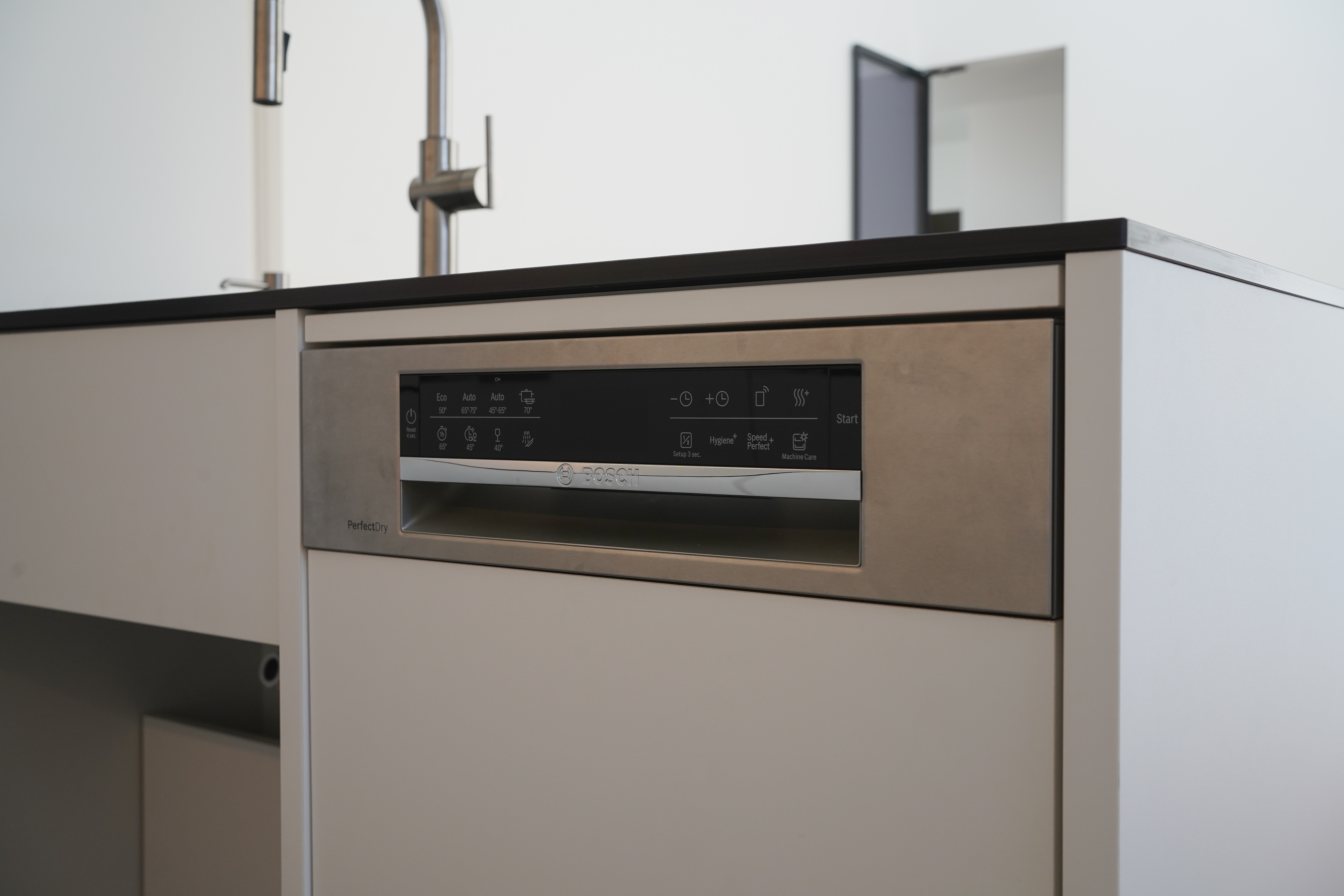 title: HOUSE 294 | Page No,327 | No.11 | sync-furniture | 株式会社 SYNC | 福岡県 家具工房 | オーダーメイドキッチン