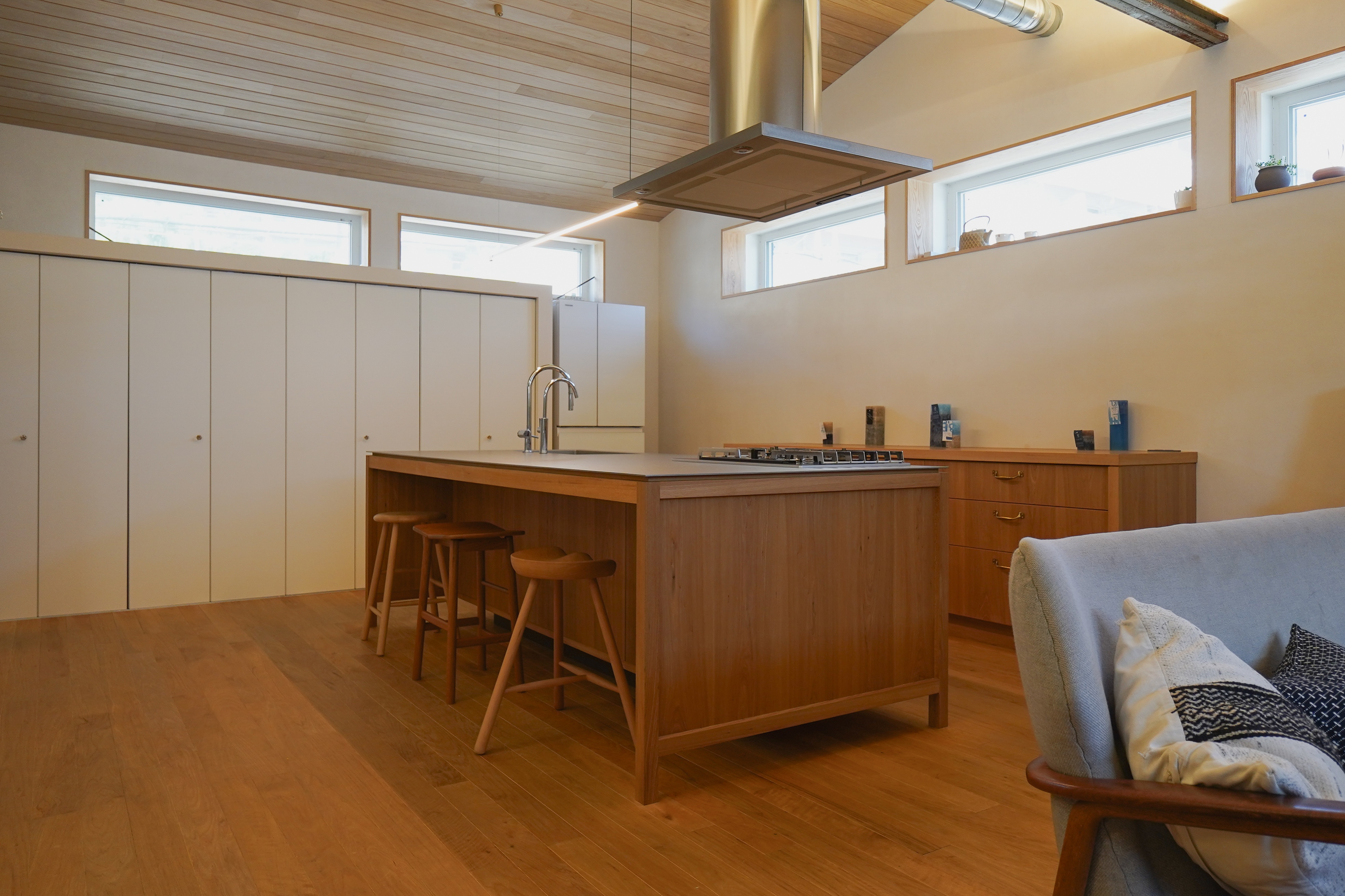 title: HOUSE 297 | Page No,329 | No.1 | sync-furniture | 株式会社 SYNC | 福岡県 家具工房 | オーダーメイドキッチン