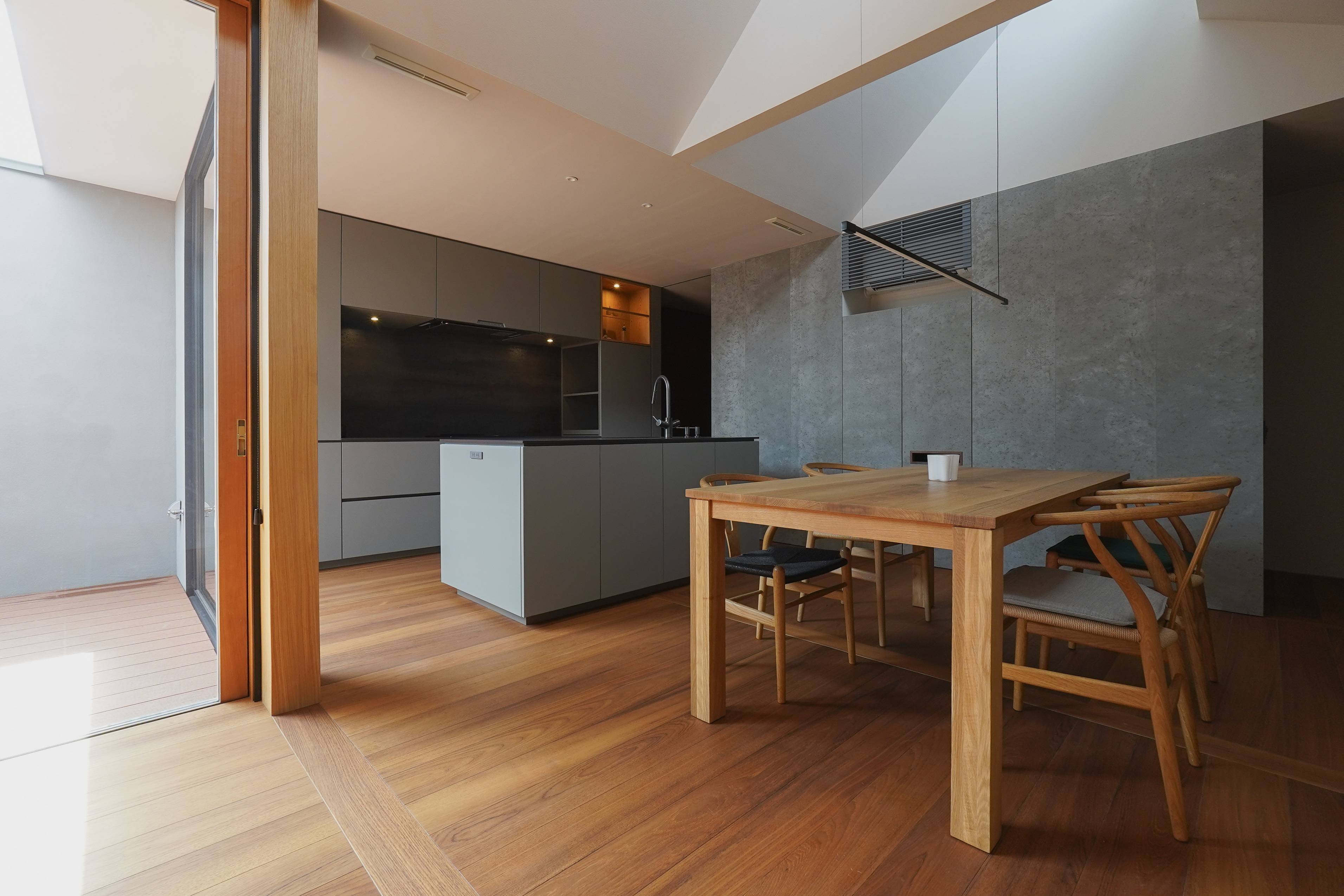 title: HOUSE 296 | Page No,328 | No.12 | sync-furniture | 株式会社 SYNC | 福岡県 家具工房 | オーダーメイドキッチン