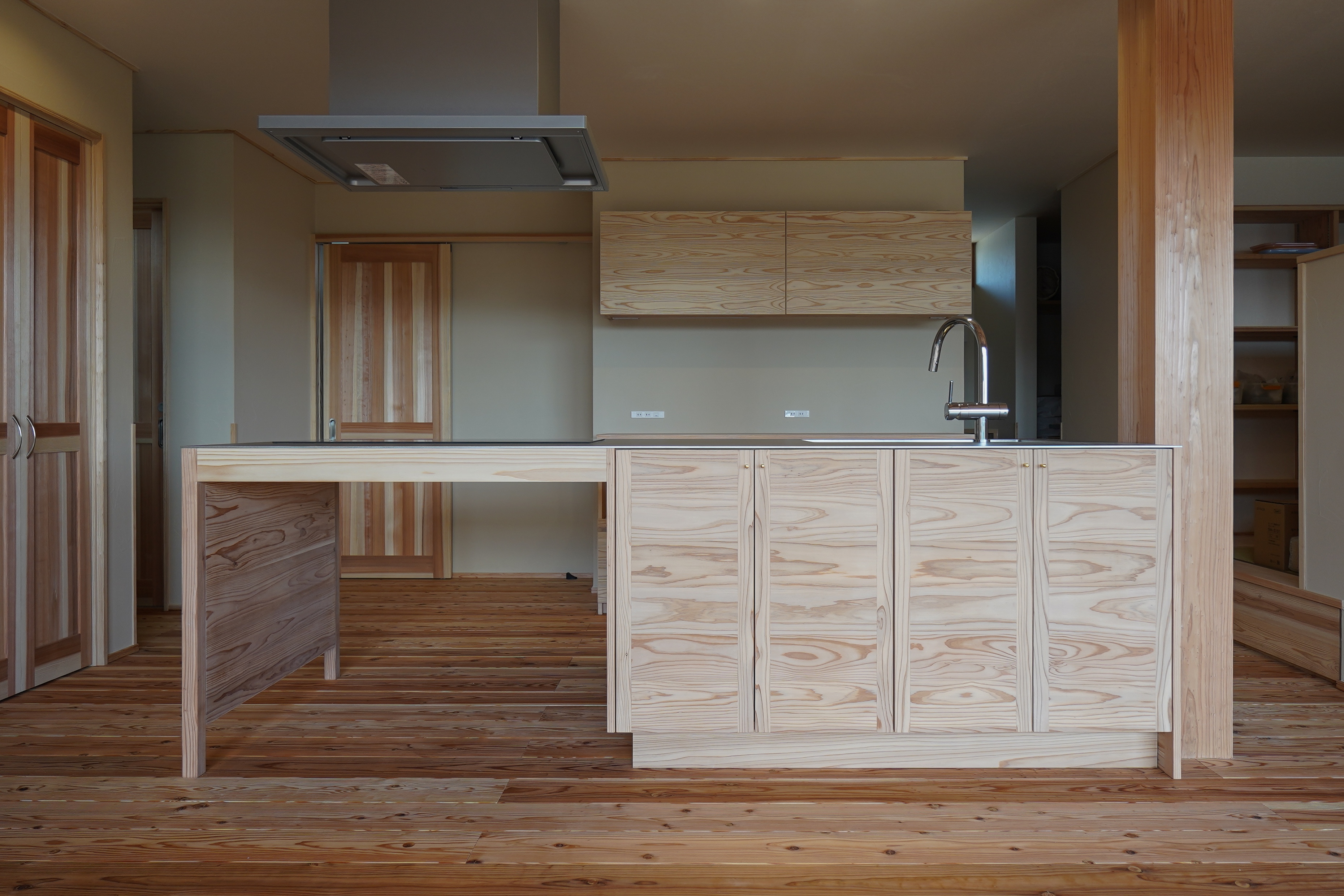 title: HOUSE 299 | Page No,332 | No.1 | sync-furniture | 株式会社 SYNC | 福岡県 家具工房 | オーダーメイドキッチン